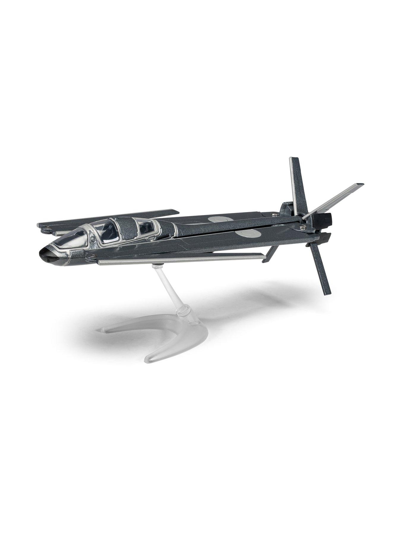 corgi-james-bond-007-q-glider-no-time-to-dieoutfit
