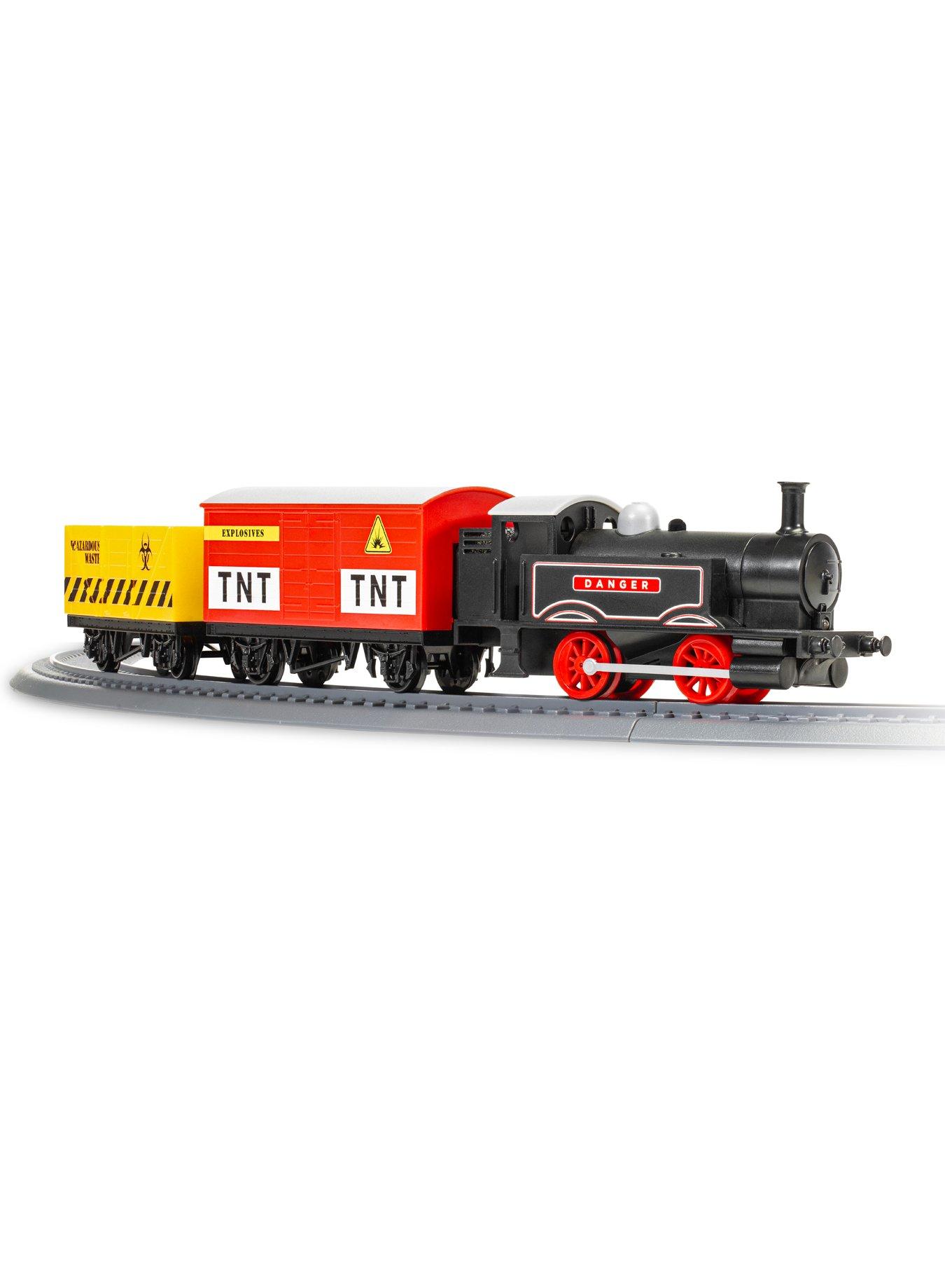 hornby-playtrains-steam-goods-express-train-setstillFront