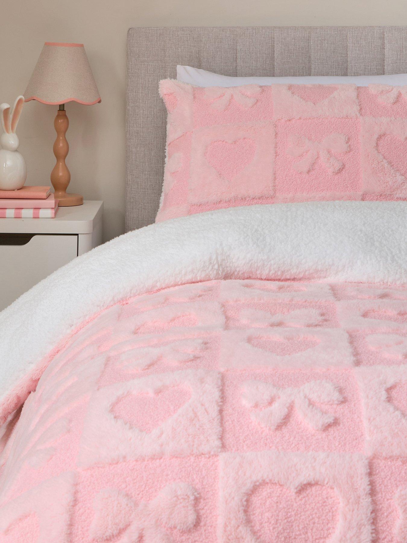 Image 4 of 4 of The Very Collection Cosy Bow And Heart Duvet Set