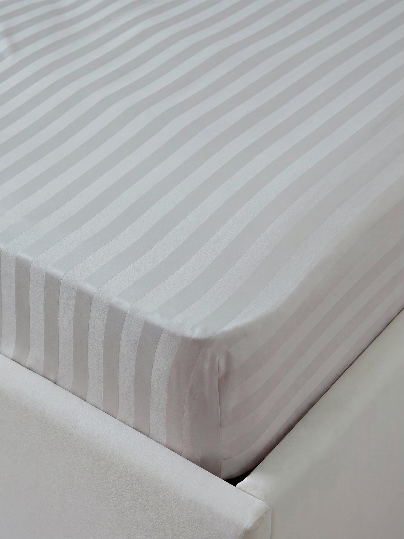 The Very Collection Super Soft Hotel Stripe 28cm Fitted Sheet