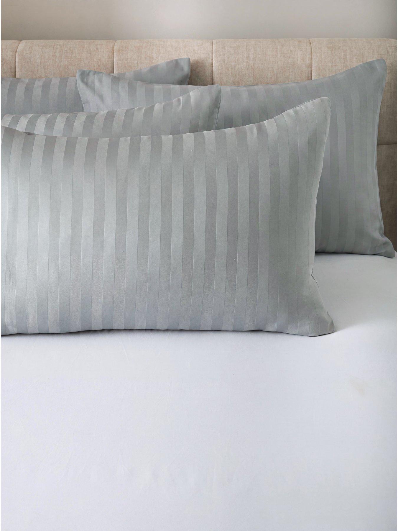 The Very Collection Super Soft Hotel Stripe 4 Pack Pillowcase