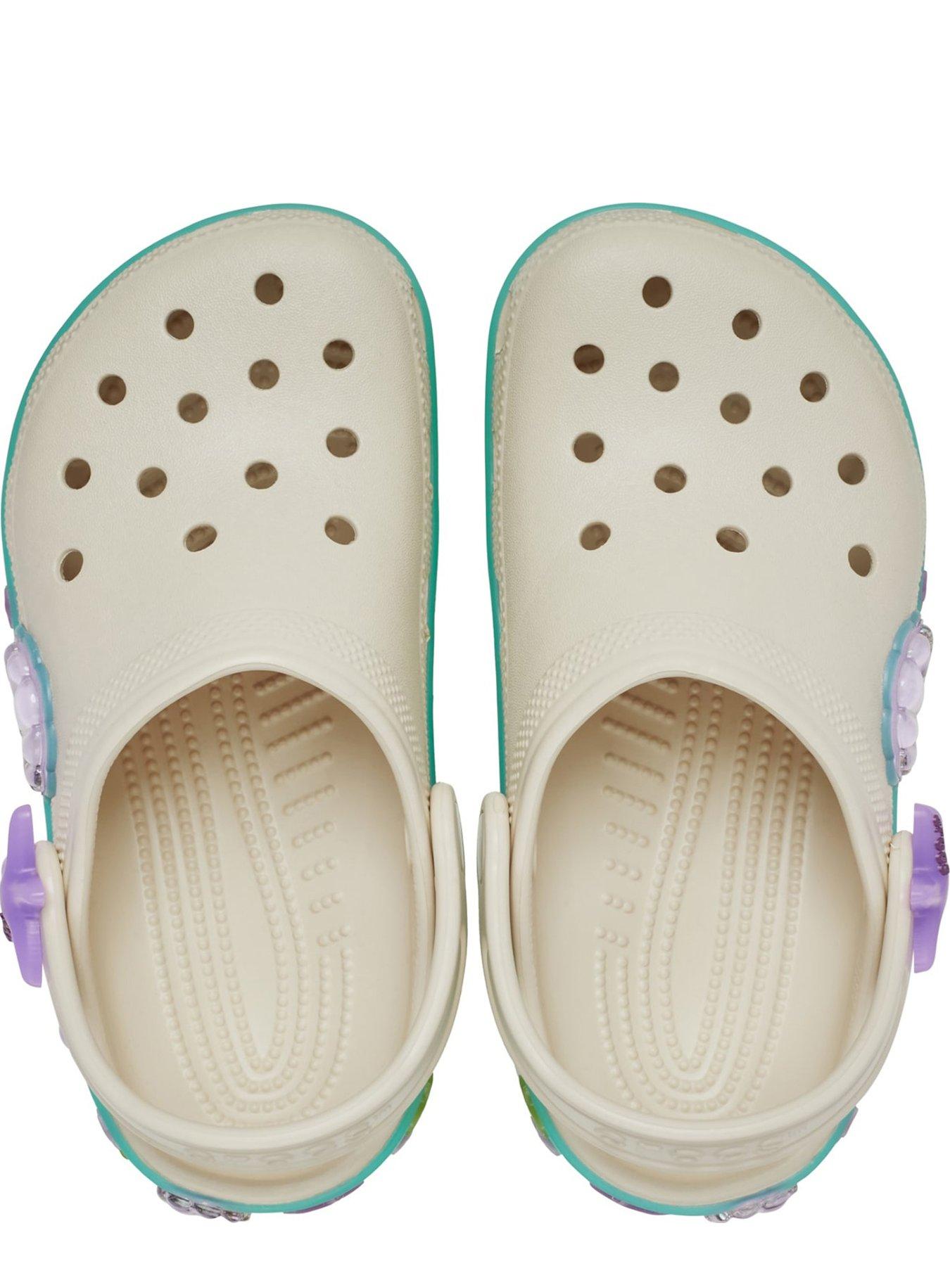 crocs-kids-i-am-shells-classic-clog-frappeoutfit