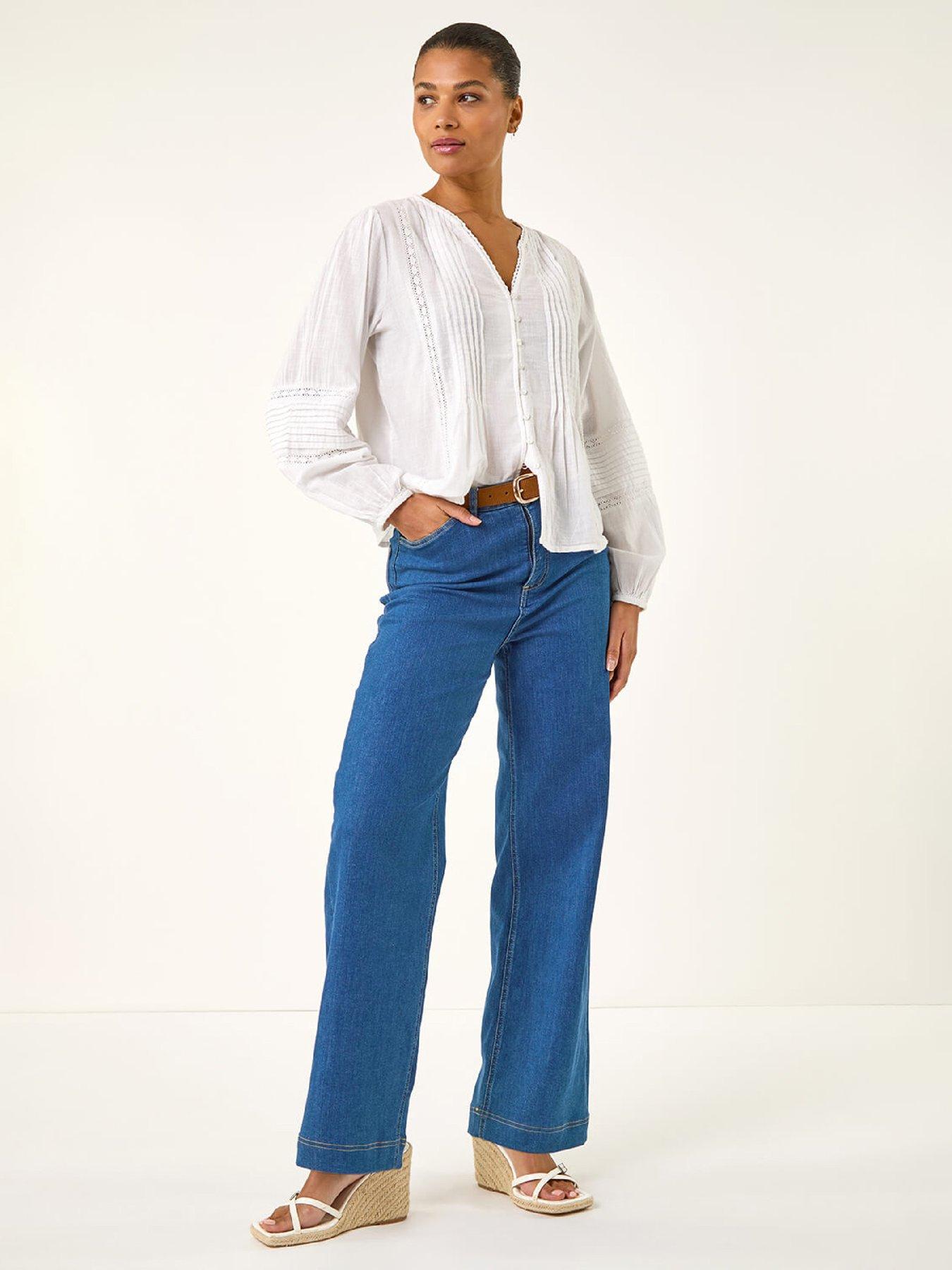 Image 3 of 5 of Roman Pleated V-neck Cotton Blouse