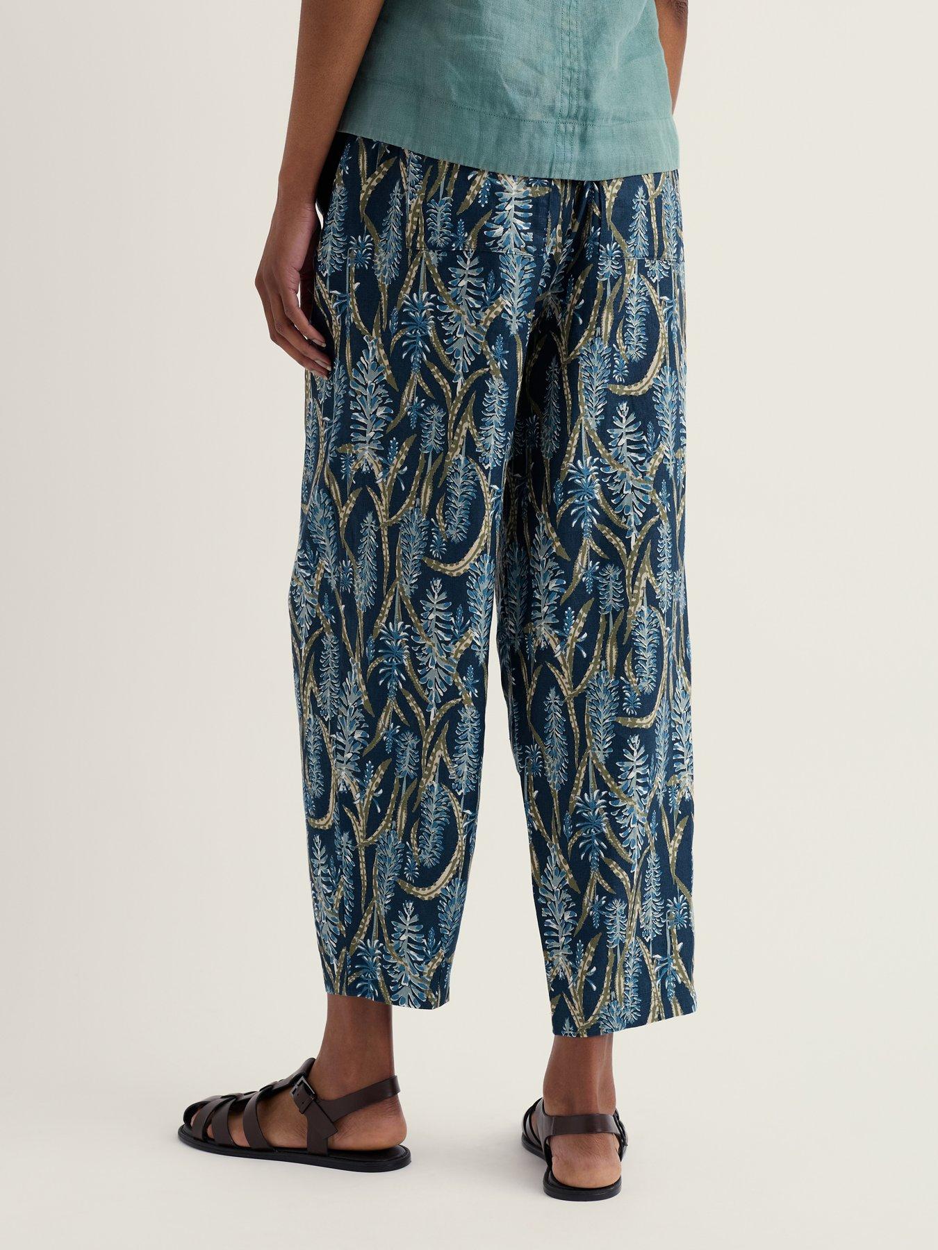 Image 2 of 5 of Seasalt Cornwall Noweth Trouser Red Hot Poker Maritime - Multi