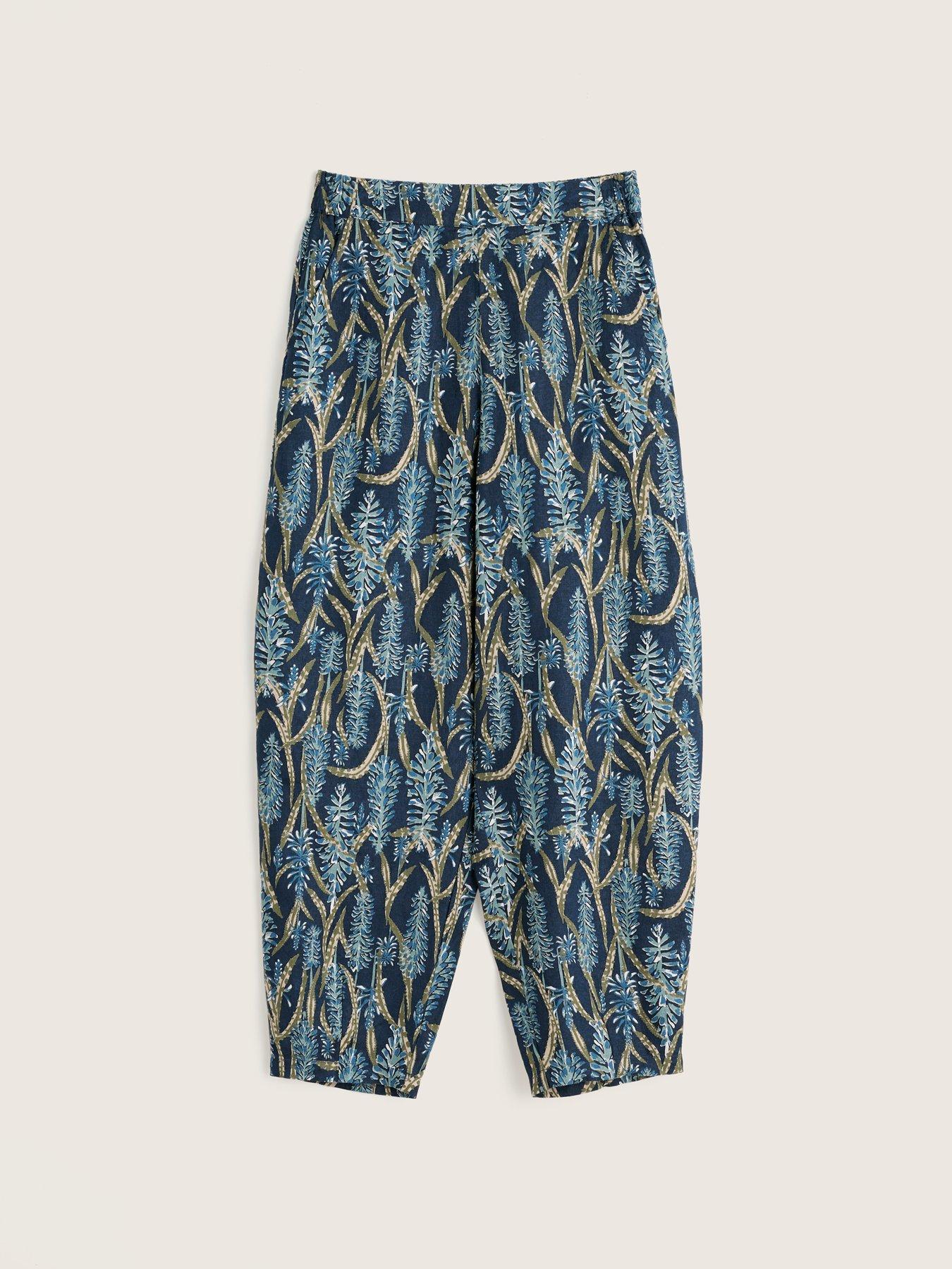 Image 4 of 5 of Seasalt Cornwall Noweth Trouser Red Hot Poker Maritime - Multi