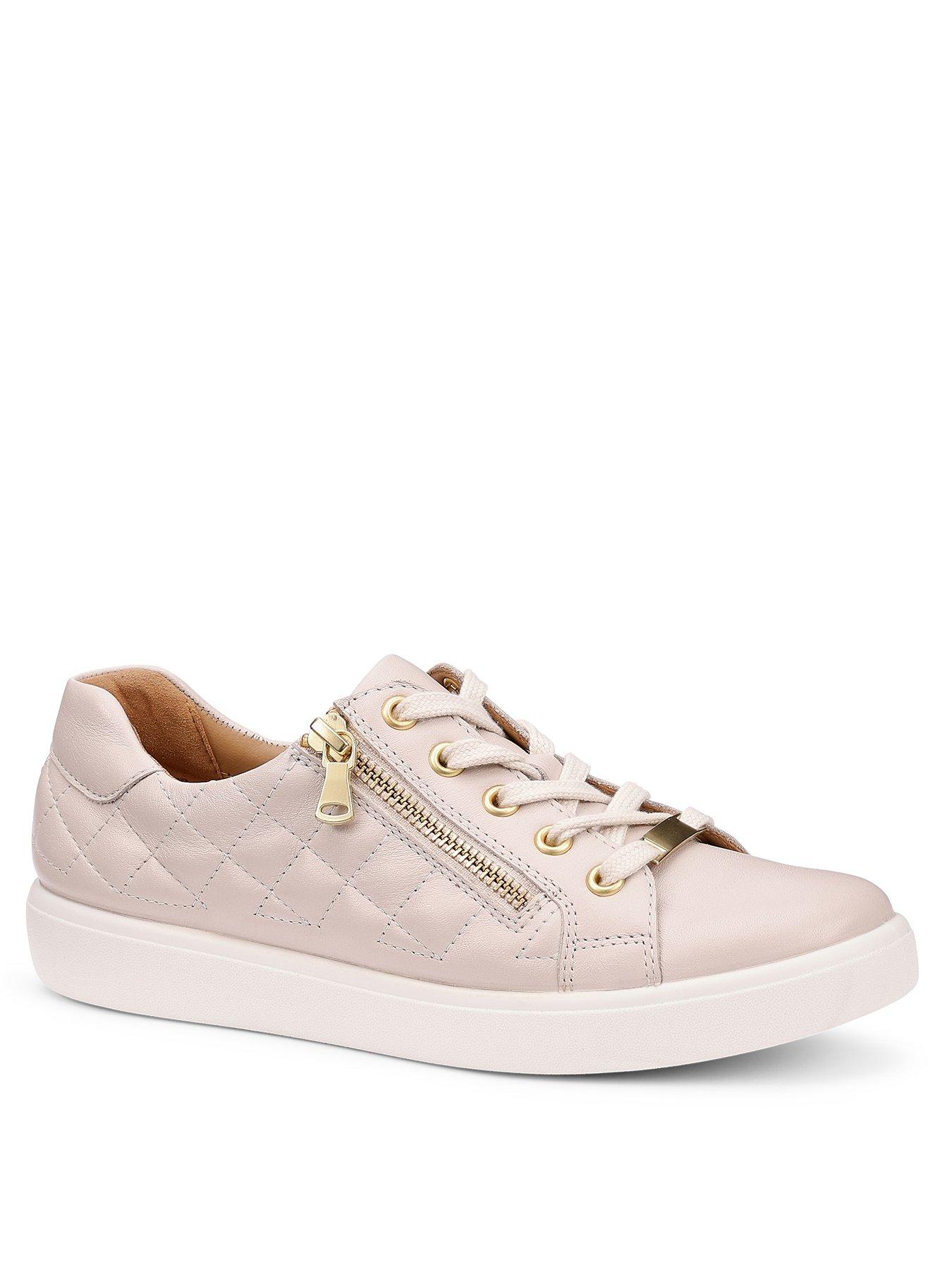hotter-wonder-white-sandstillFront