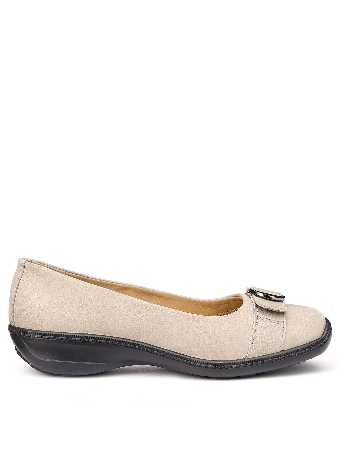 hotter-grace-wide-pale-greyfront