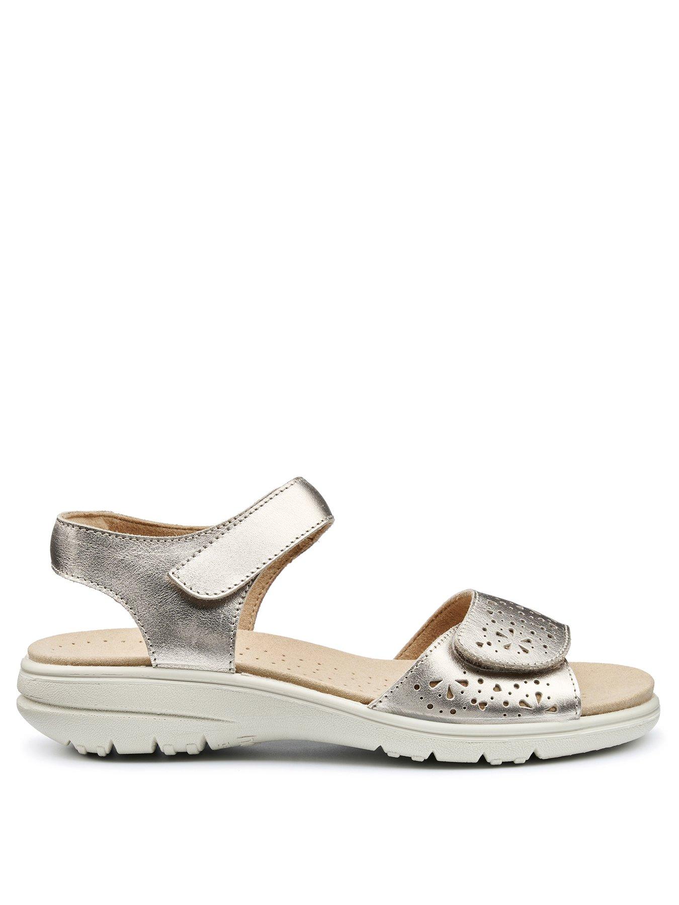 hotter-leah-ii-wide-soft-goldfront