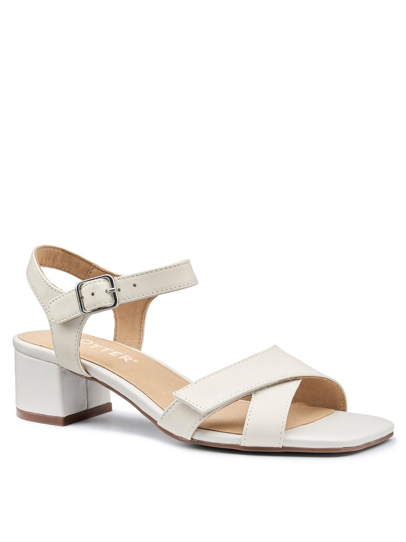 hotter-riviera-white-sandstillFront