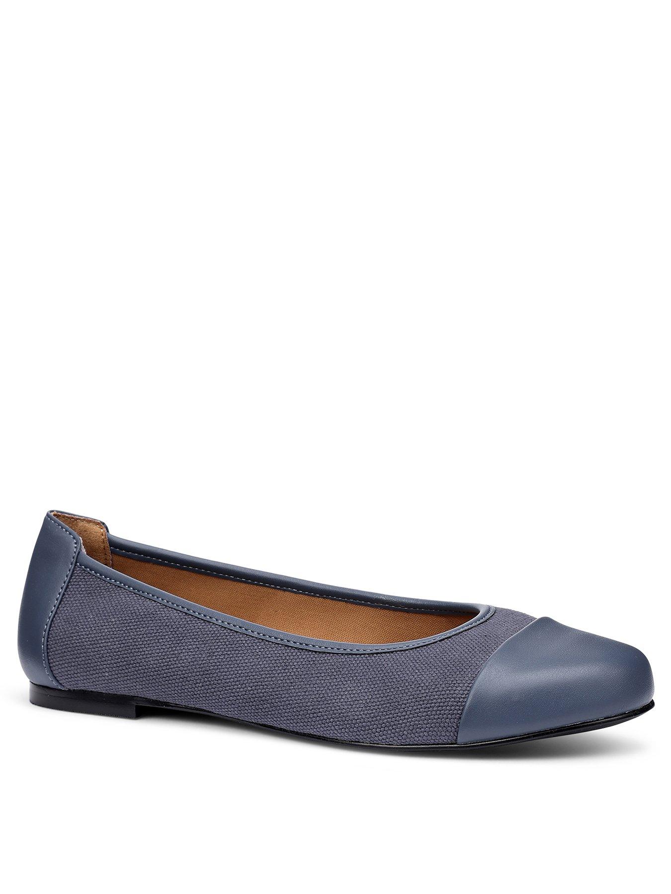 hotter-ingrid-aquatic-bluestillFront