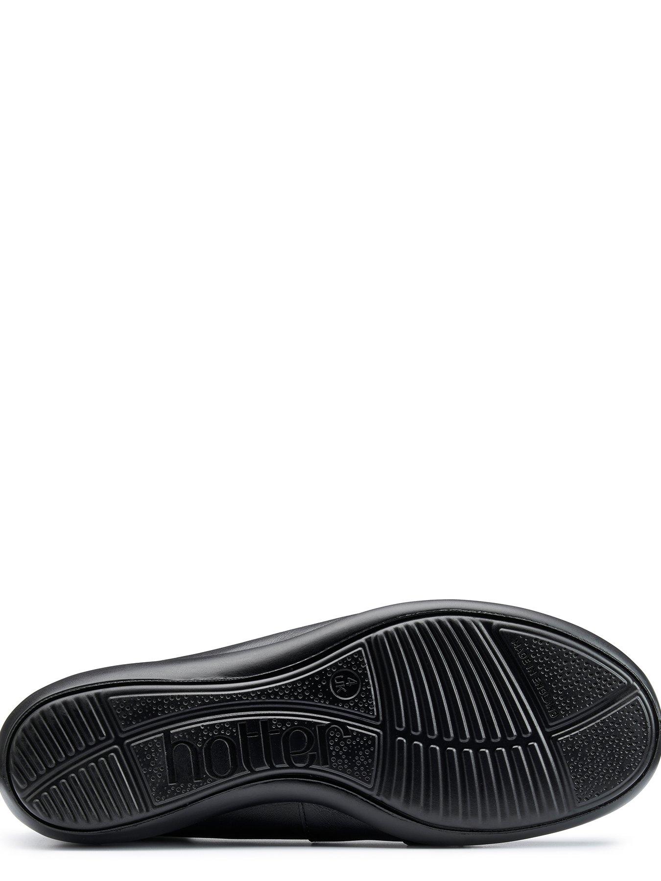 hotter-clay-extra-wide-blackdetail