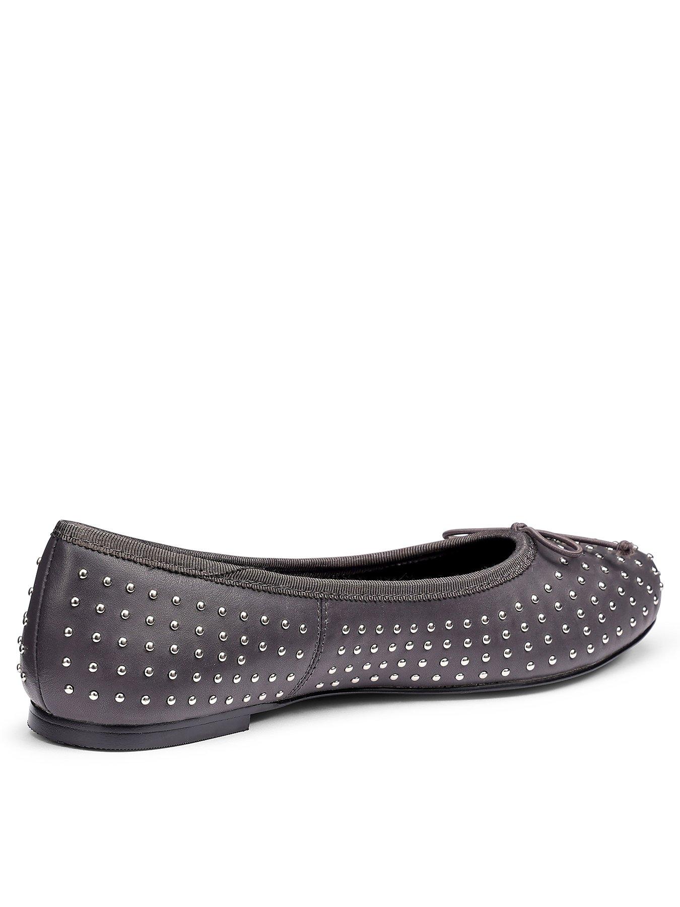 hotter-ebba-wide-dark-greyback