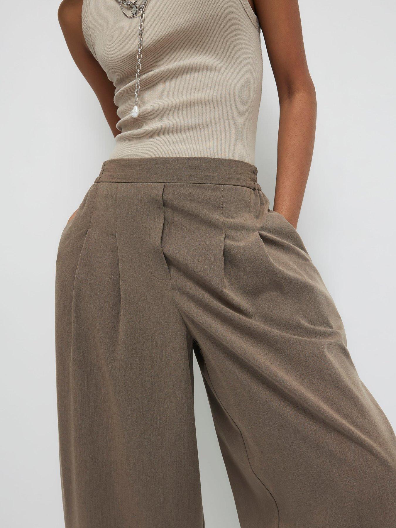 river-island-tailored-elasticated-balloon-trouser-beigeoutfit