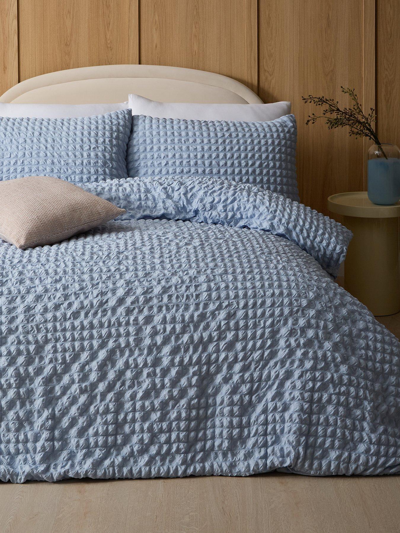 Image 1 of 5 of The Very Collection Pippa Seersucker Duvet Set