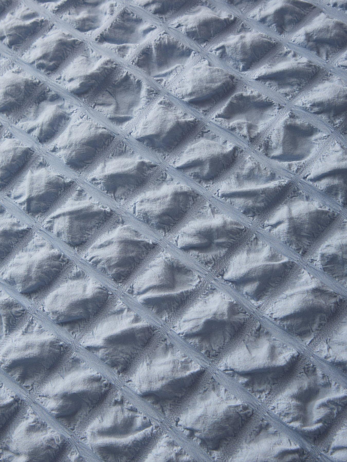 Image 3 of 5 of The Very Collection Pippa Seersucker Duvet Set