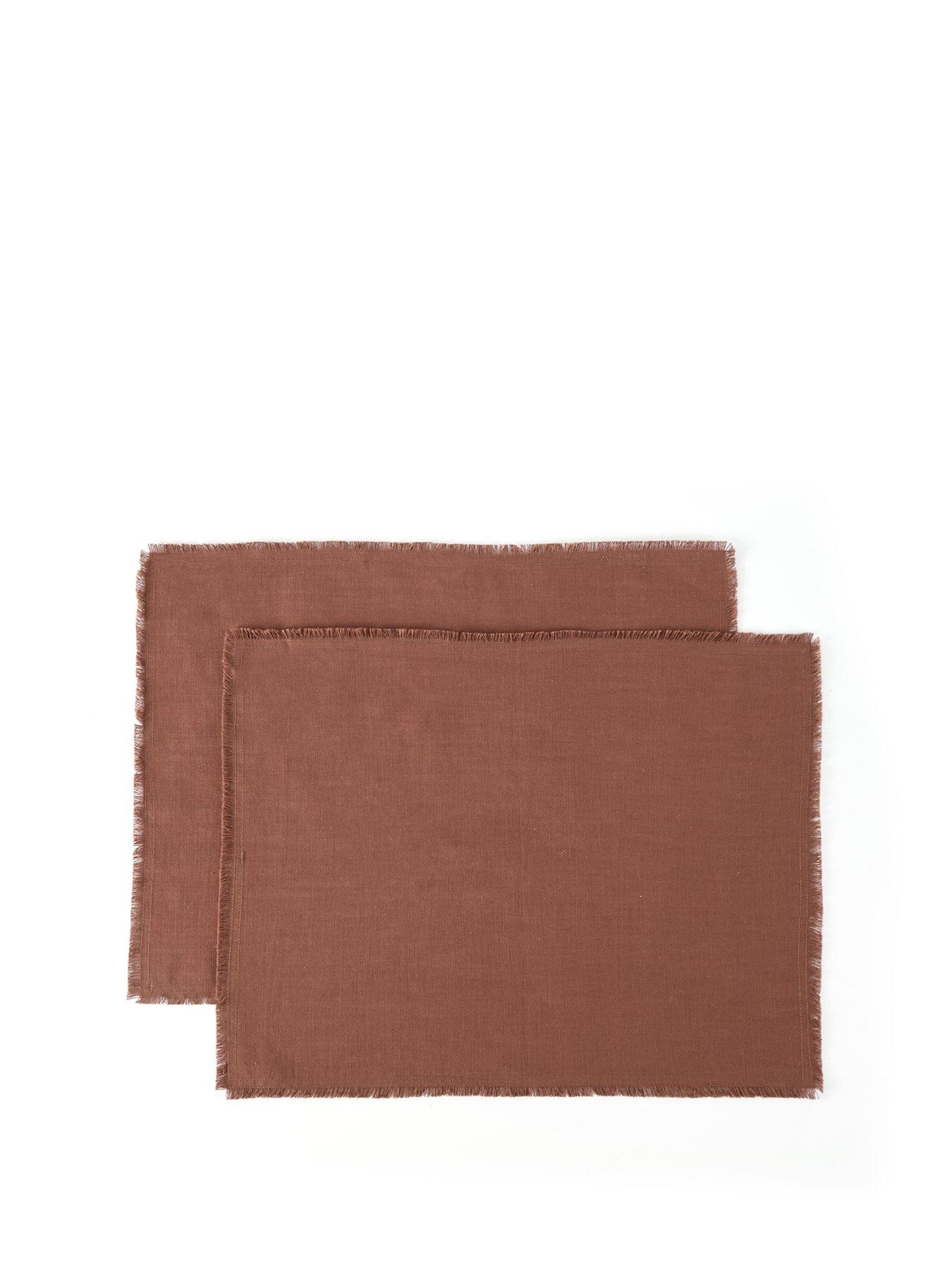 Image 2 of 7 of Michelle Keegan Home Cotton And Linen Blend Placemats With Raw Edge - Set Of 2