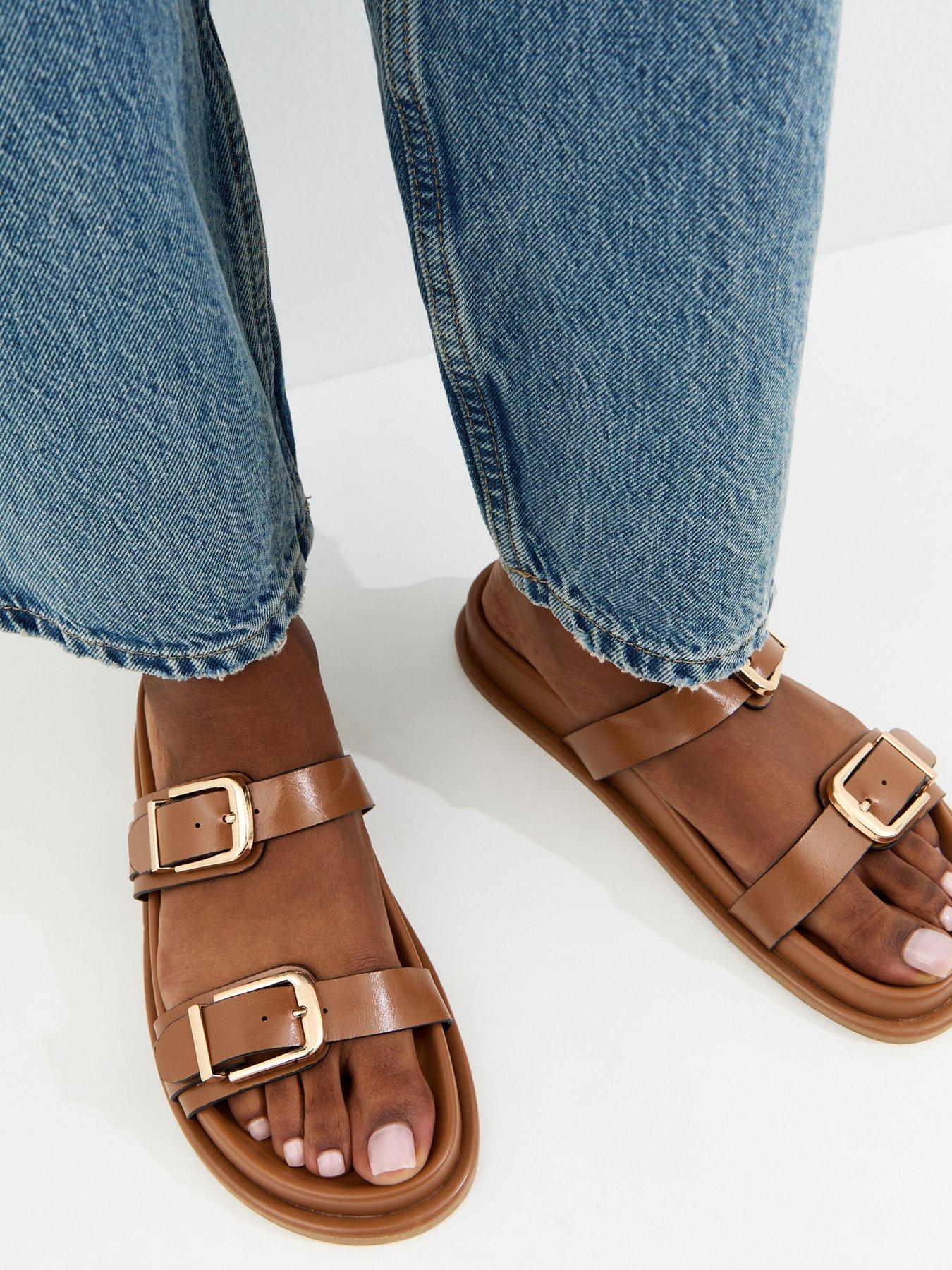 New Look Tan Faux Leather Buckled Strap Sandals