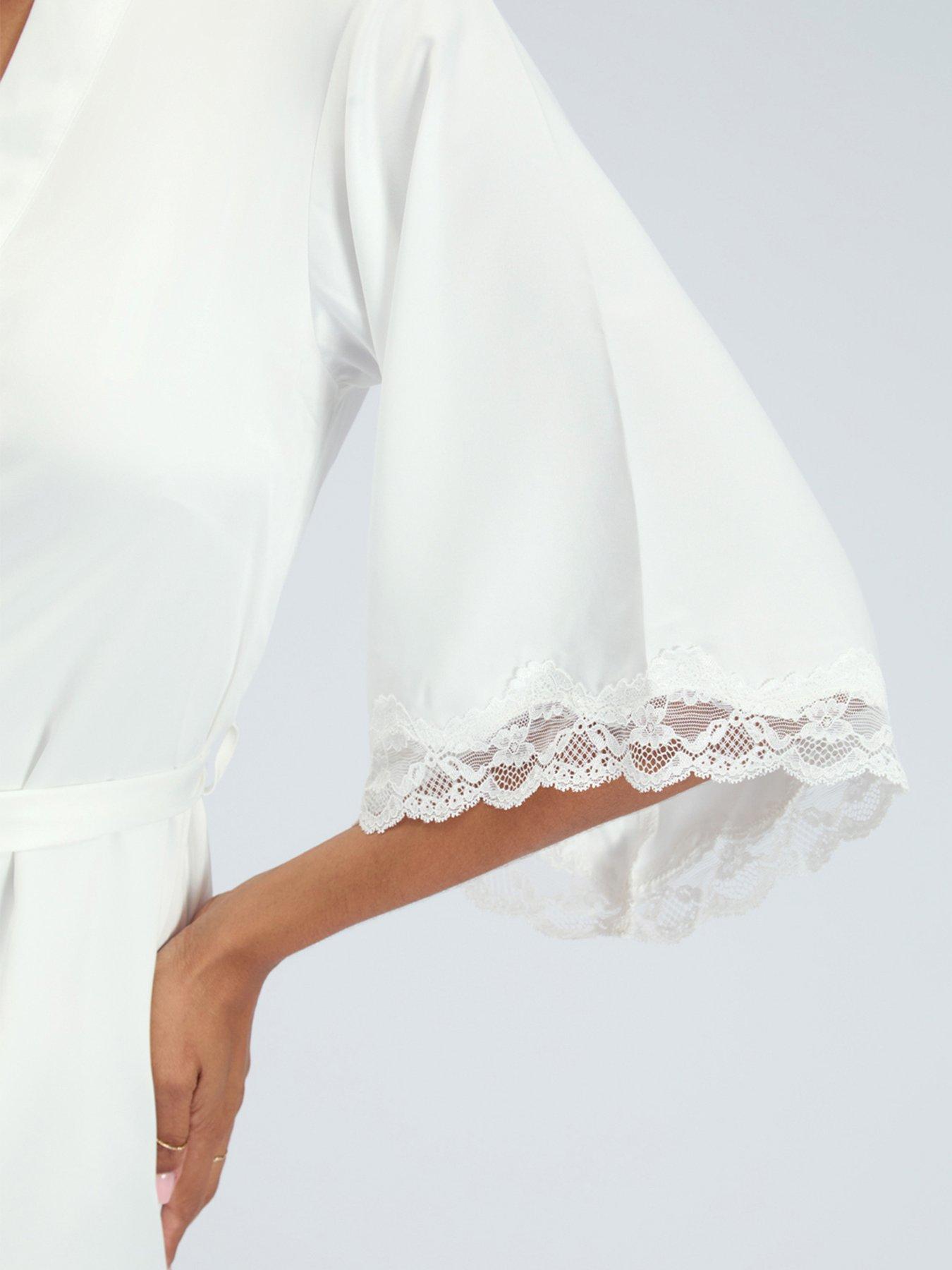 Image 4 of 5 of Boux Avenue Boux Avenue Amelia Satin Short Robe - Ivory