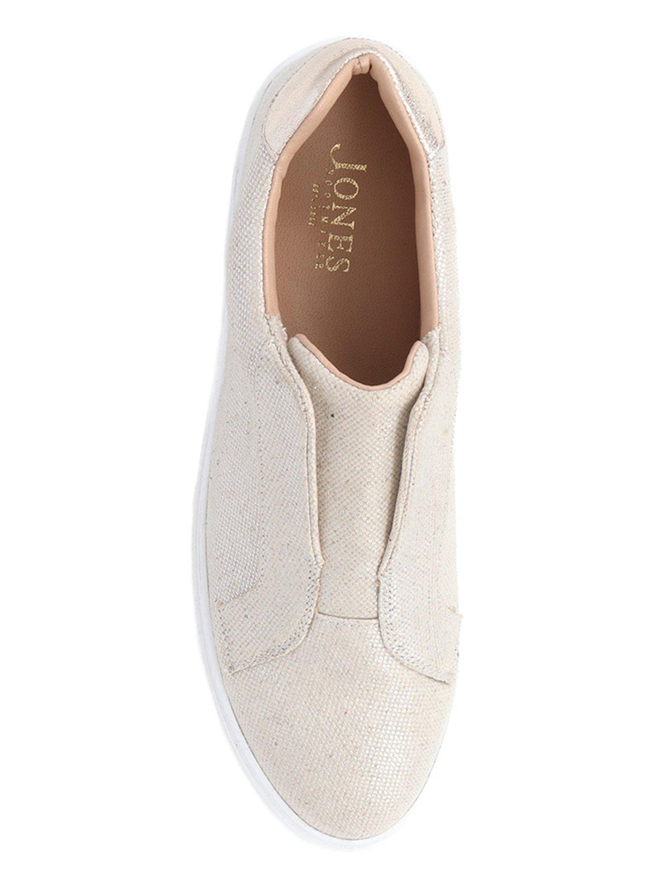 jones-bootmaker-fernanda-low-trainer-champagne-goldoutfit