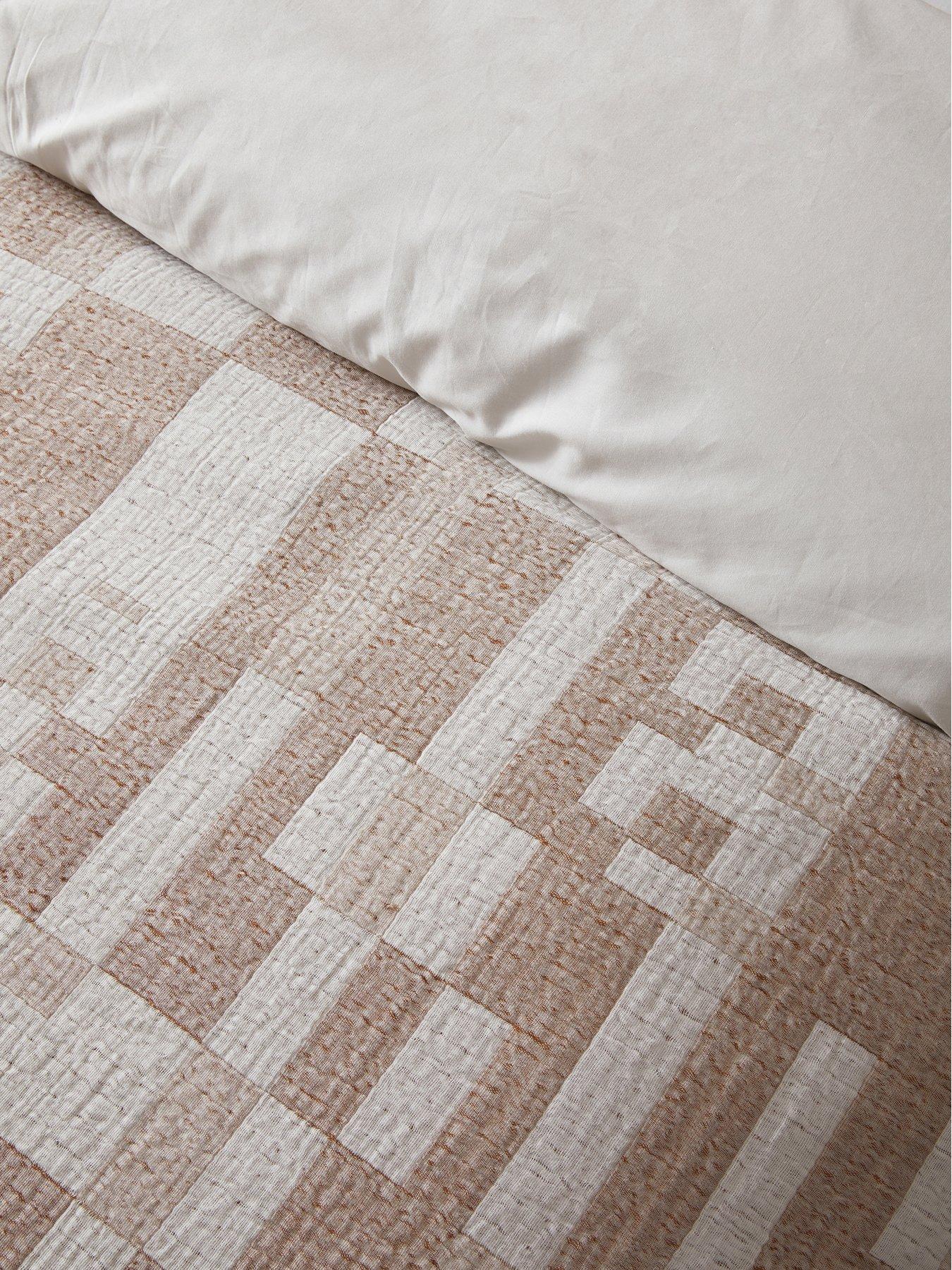 Image 4 of 5 of The Very Collection Rosie Muslin Duvet Set