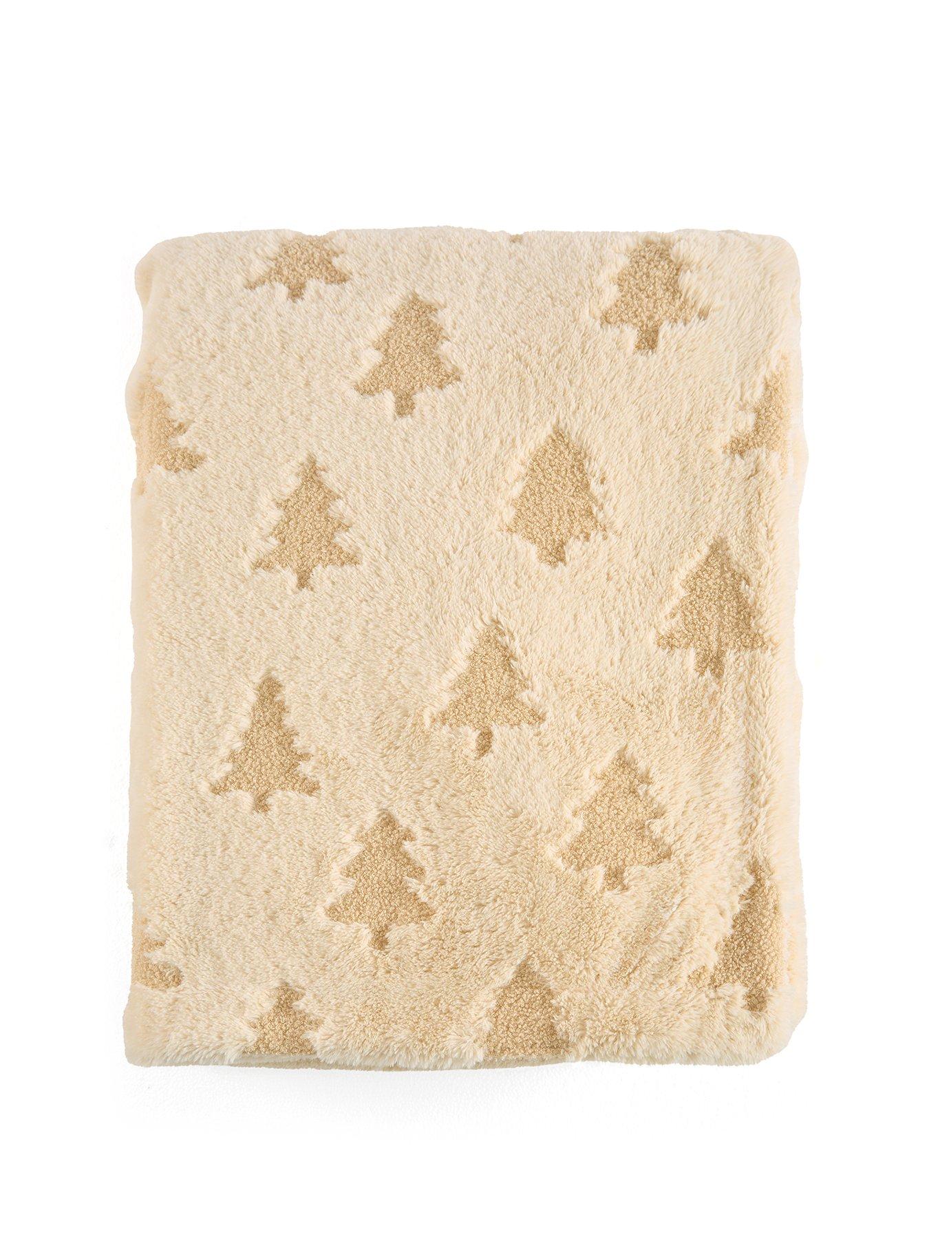 Image 2 of 6 of The Very Collection Cosy Christmas Tree Throw