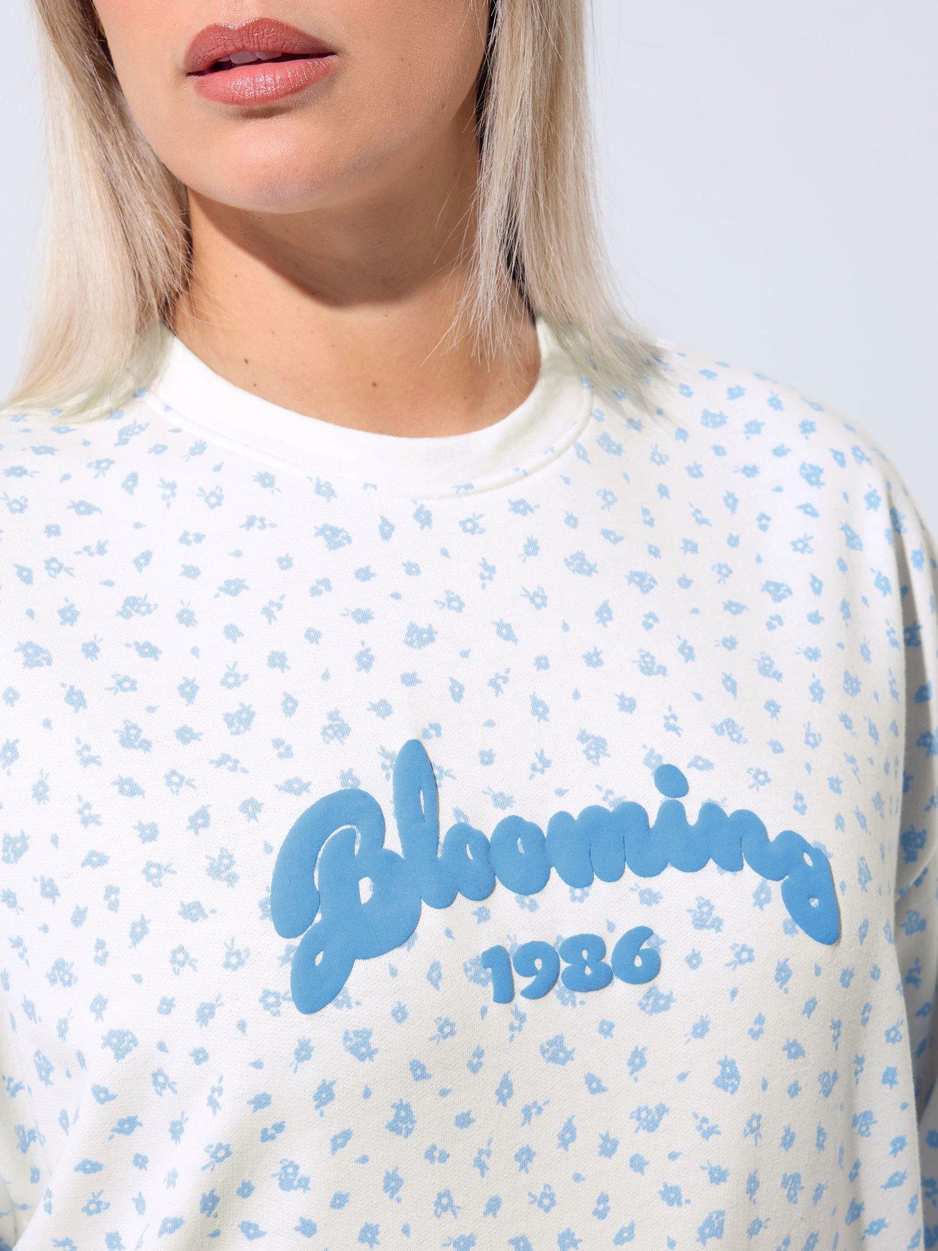yours-curve-ditsy-printed-sweatshirt-whiteoutfit