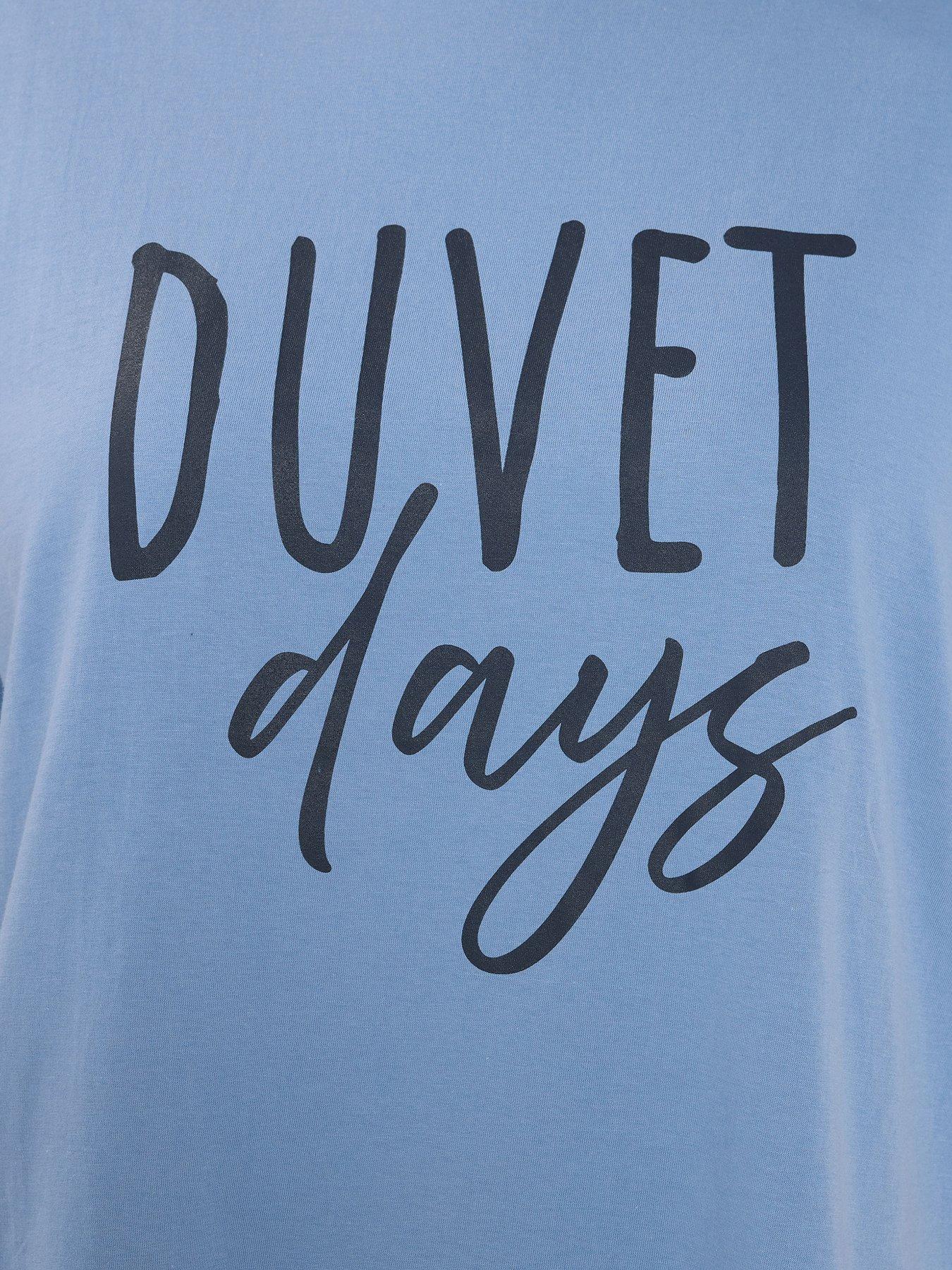 yours-curve-duvet-days-crop-sleeptee-top-blueoutfit