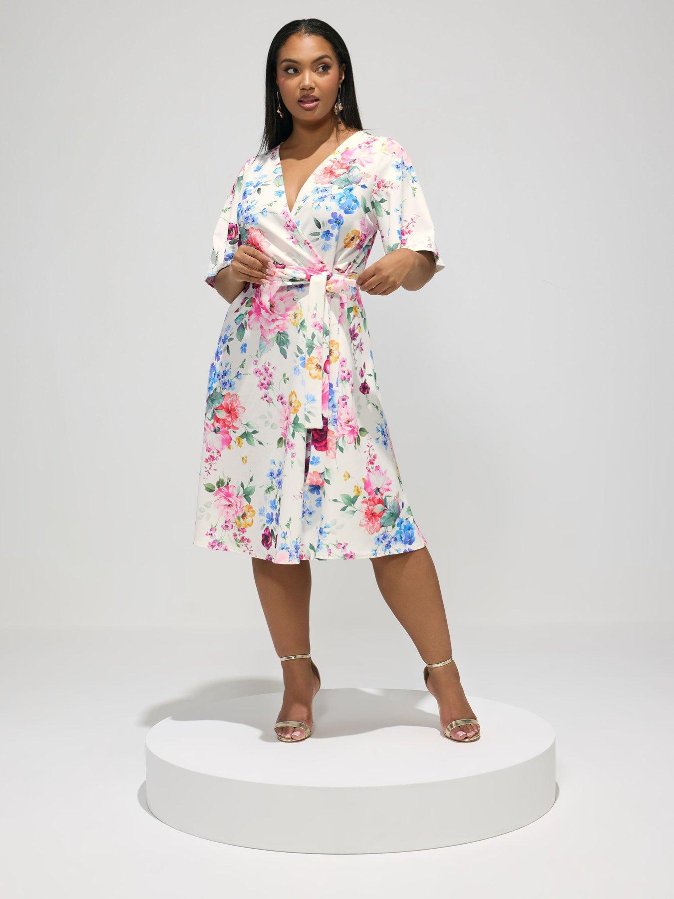 yours-curve-floral-wrap-dressfront