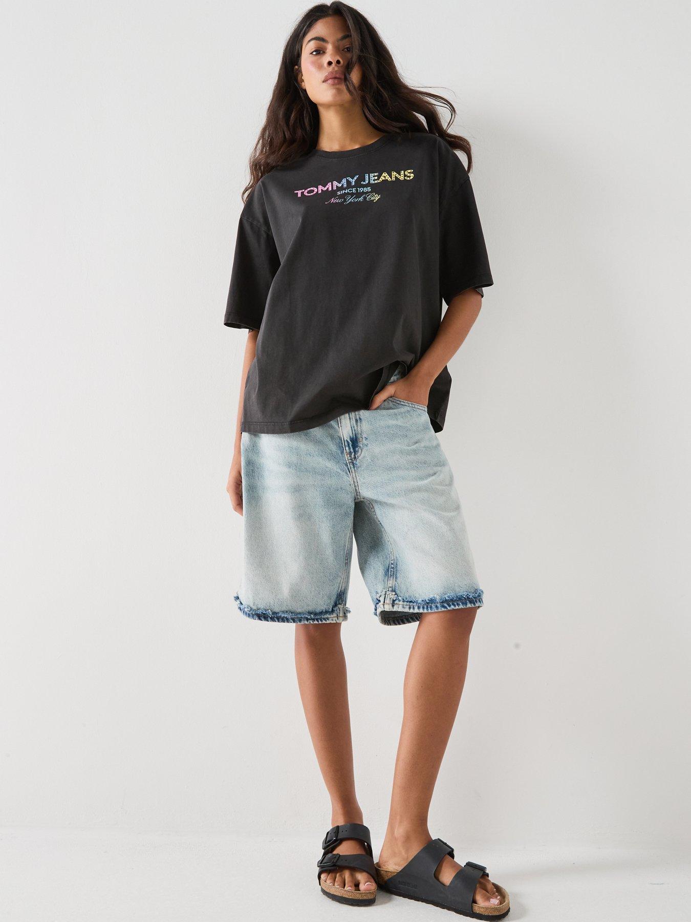 Image 3 of 5 of Tommy Jeans Washed Oversized Jersey T-shirt - Black