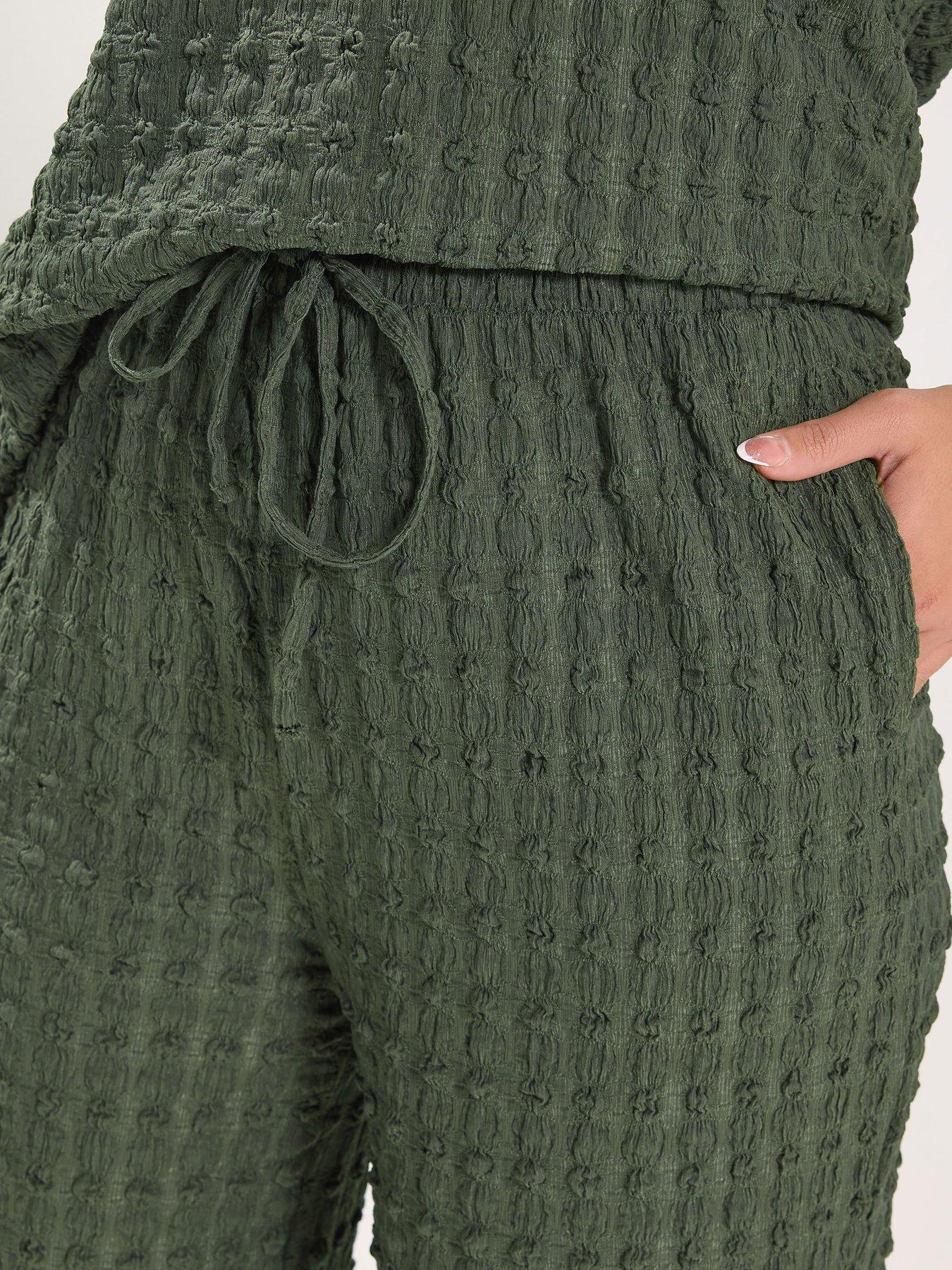 yours-curve-bubble-wide-leg-trouseroutfit