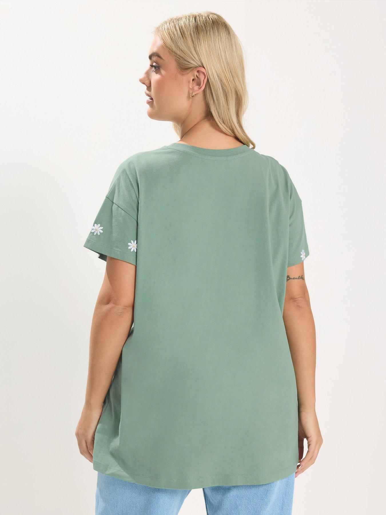yours-curve-embroidery-daisy-t-shirtstillFront