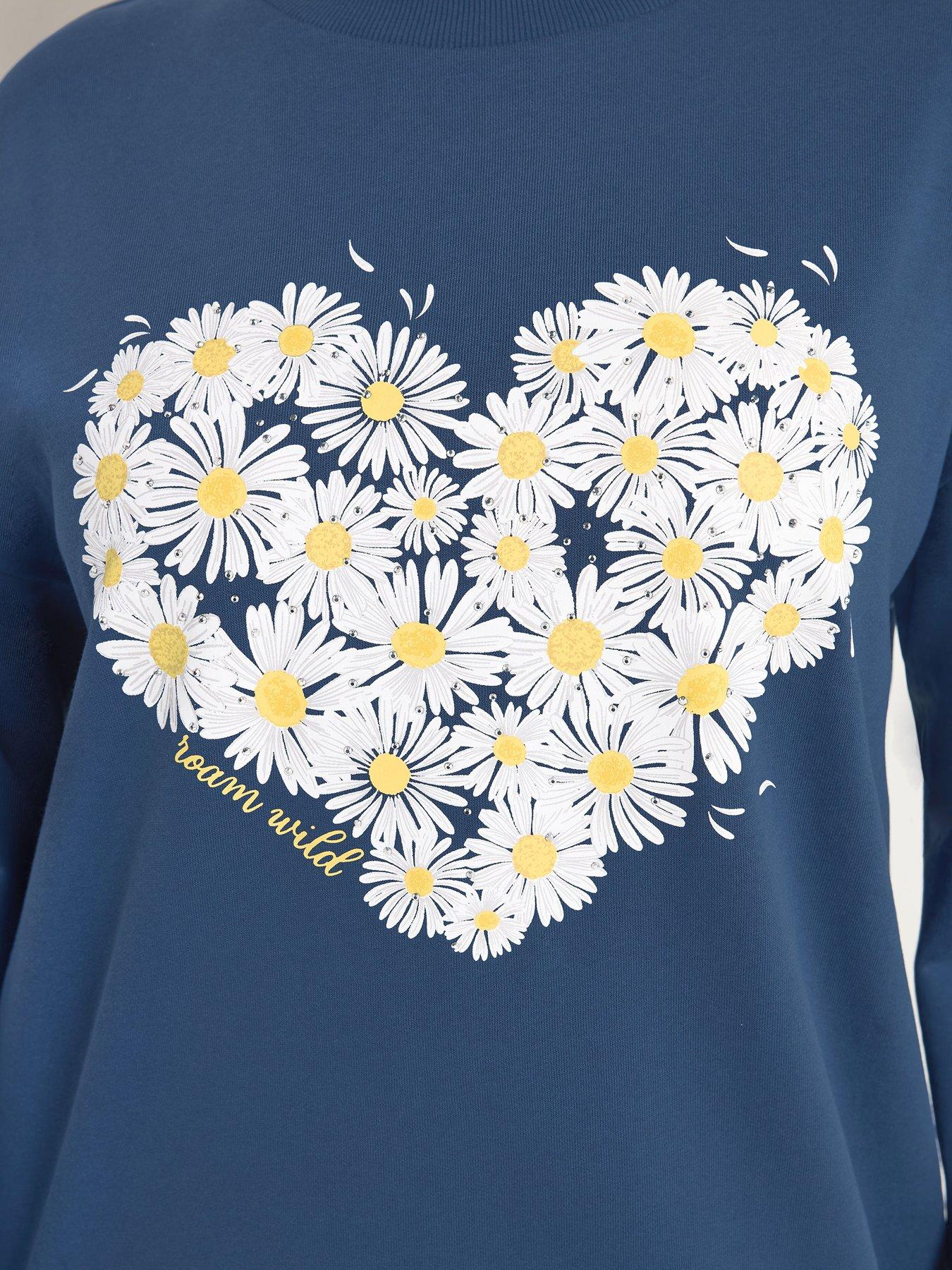 Image 4 of 5 of Yours Curve Daisy Sweatshirt - Blue