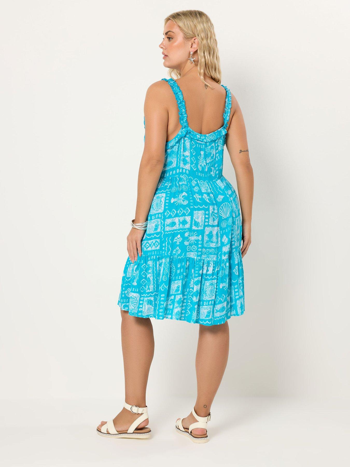 yours-curve-crinkle-throw-on-beach-dress-bluestillFront
