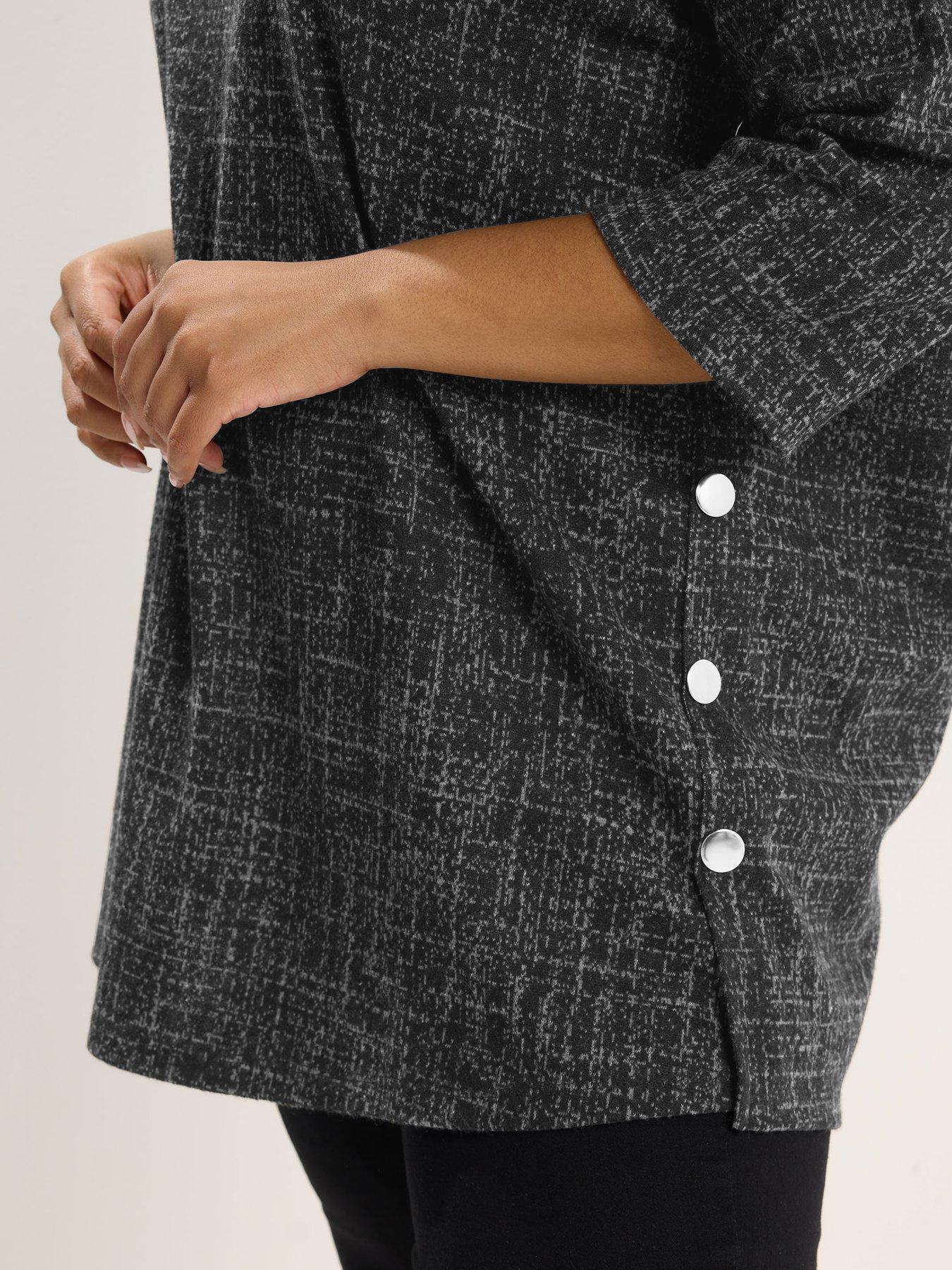 yours-curve-side-button-check-top-blackoutfit