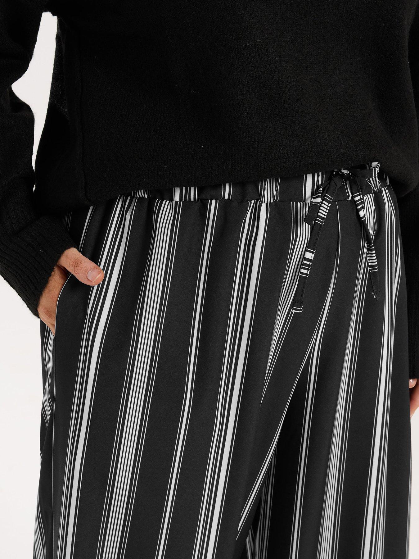 yours-curve-wide-leg-stripe-trouser-blackoutfit