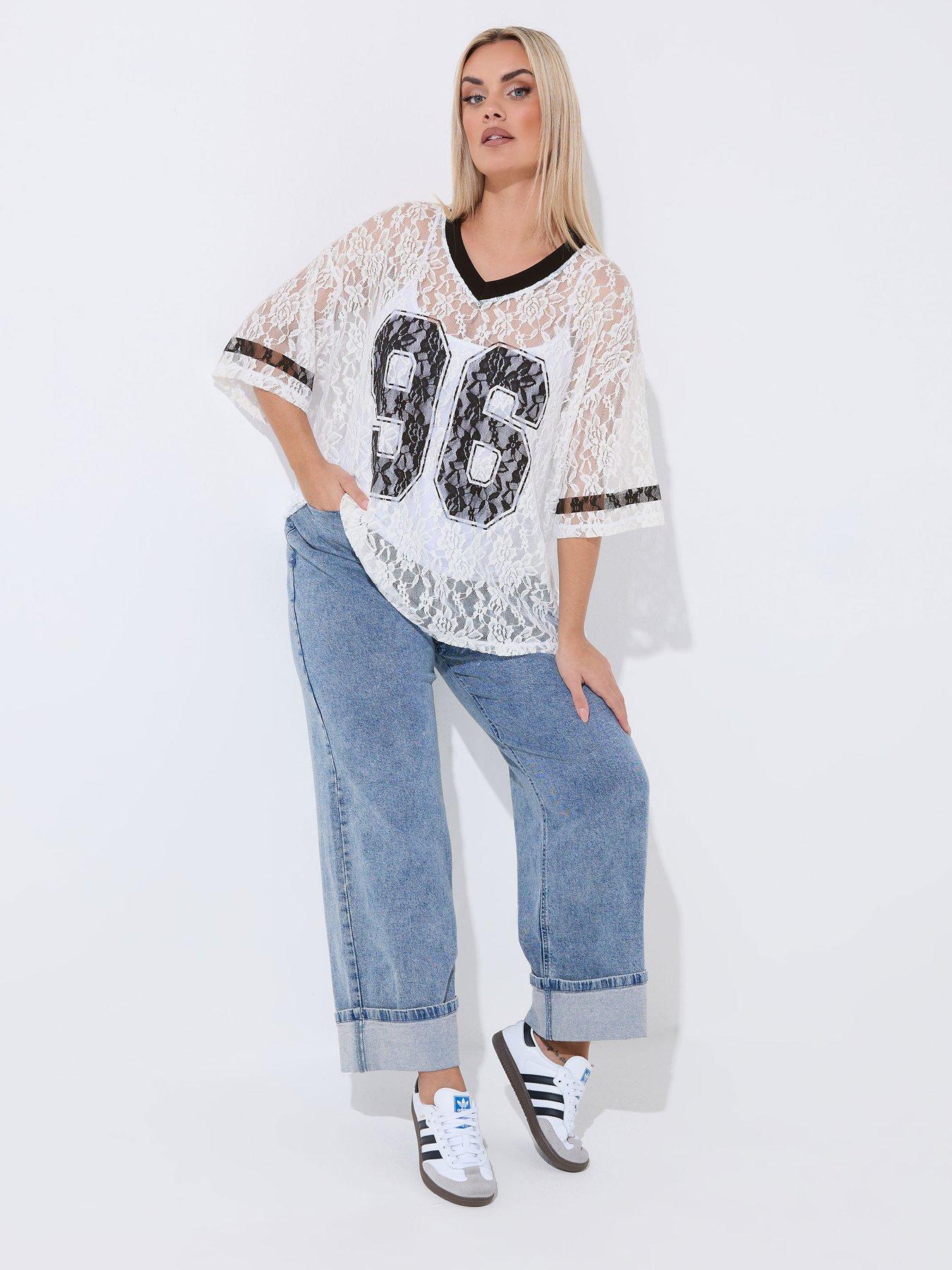 yours-curve-lace-printed-v-neck-topback