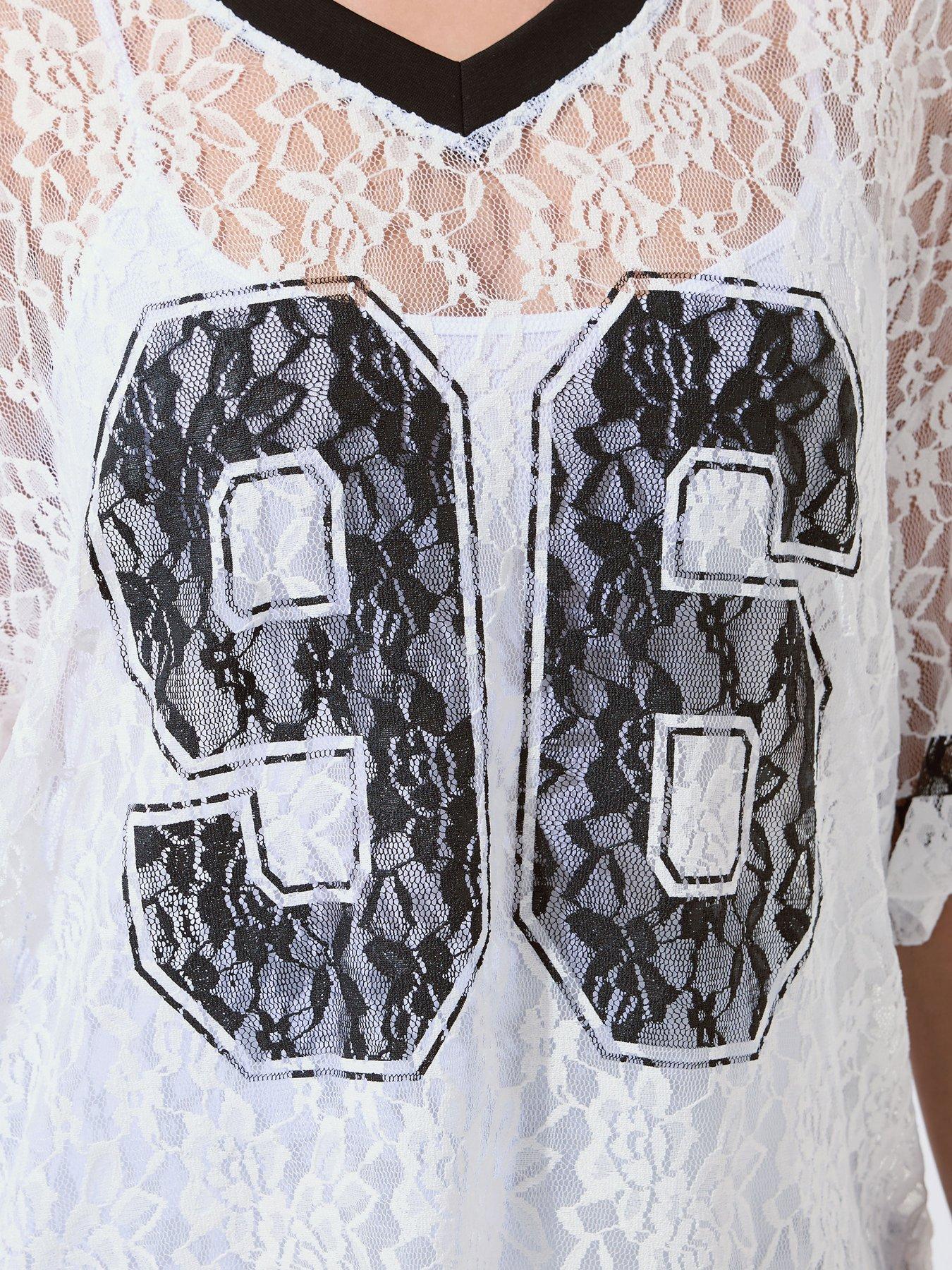 yours-curve-lace-printed-v-neck-topoutfit