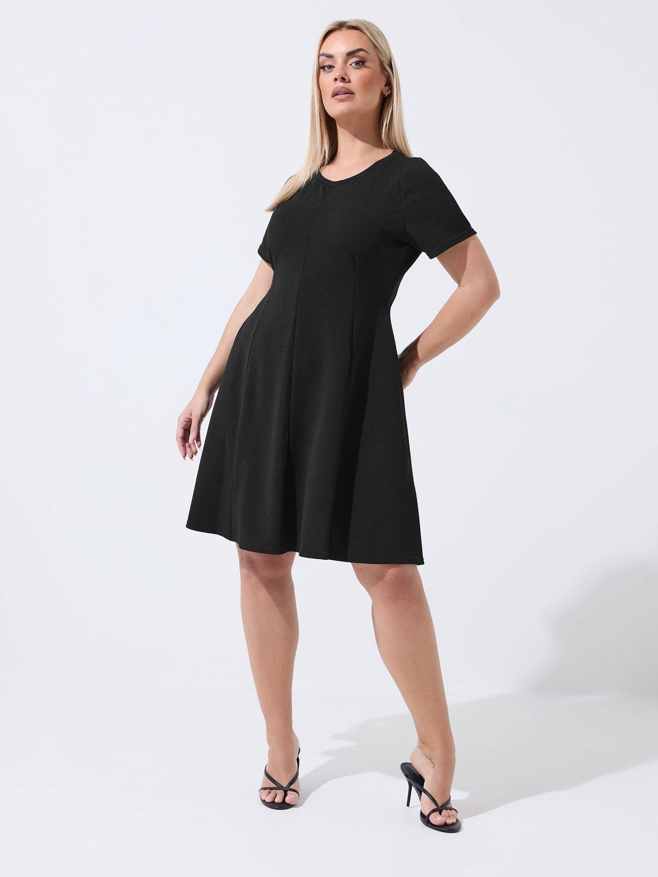 yours-curve-skater-pleated-dress-black
