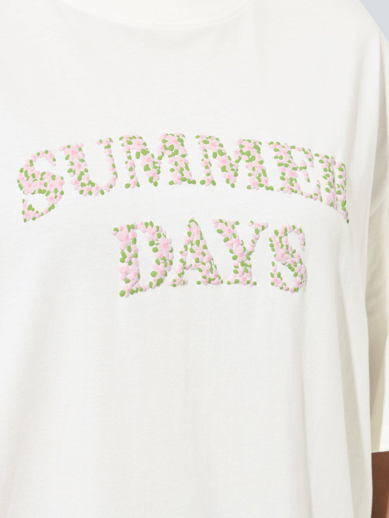 yours-curve-summer-days-short-sleeve-t-shirt-whiteoutfit