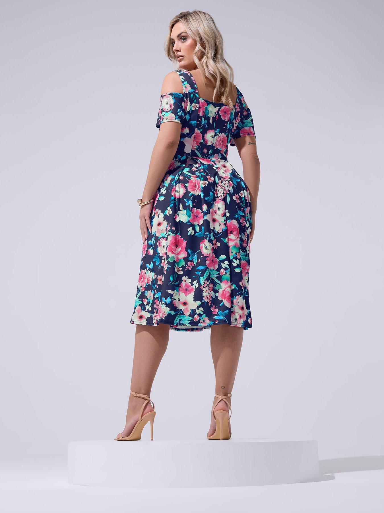 Image 2 of 5 of Yours Curve Floral Panel Skater Dress - Blue