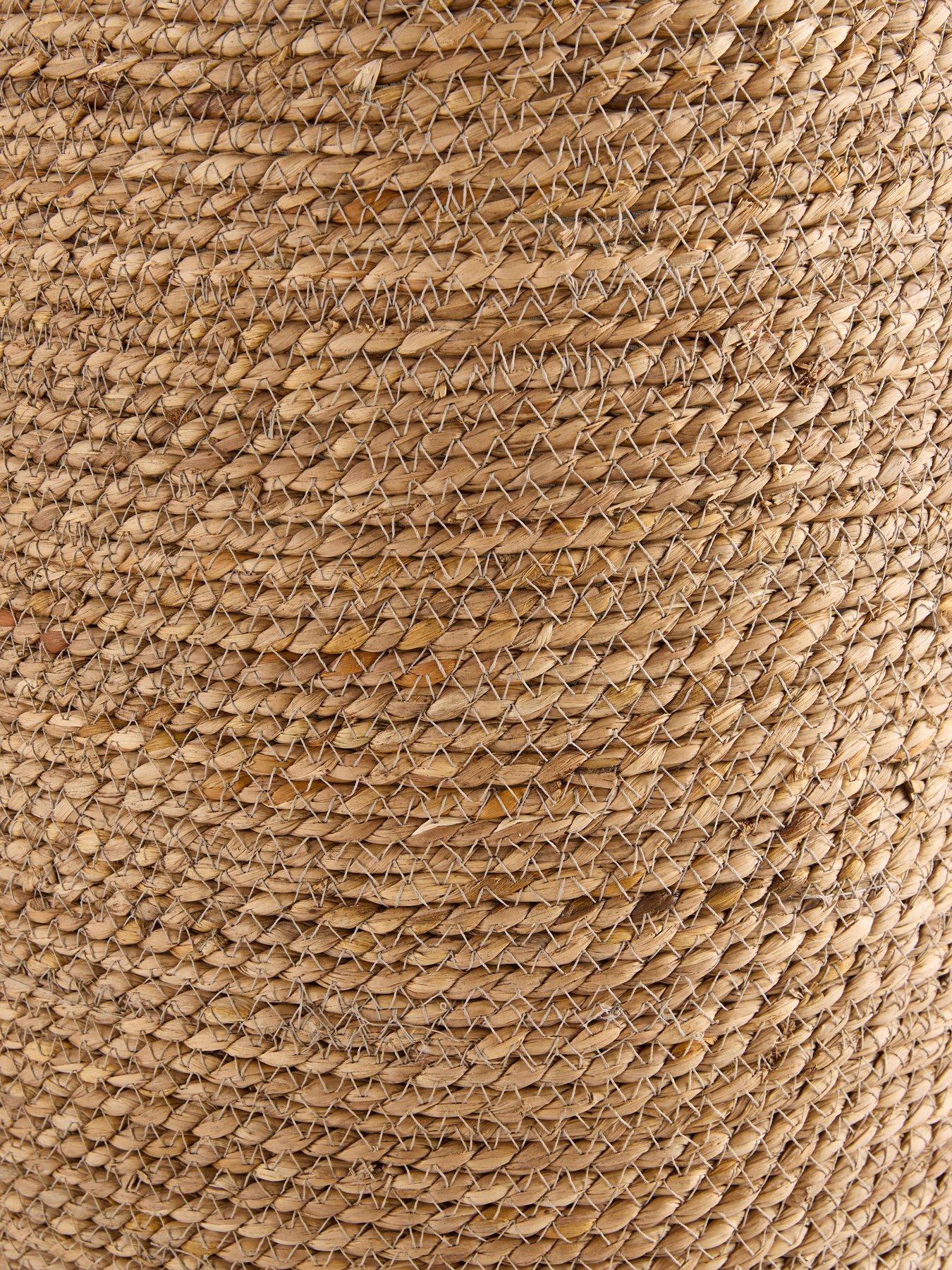 Image 6 of 6 of The Very Collection Bulrush Laundry Basket Large