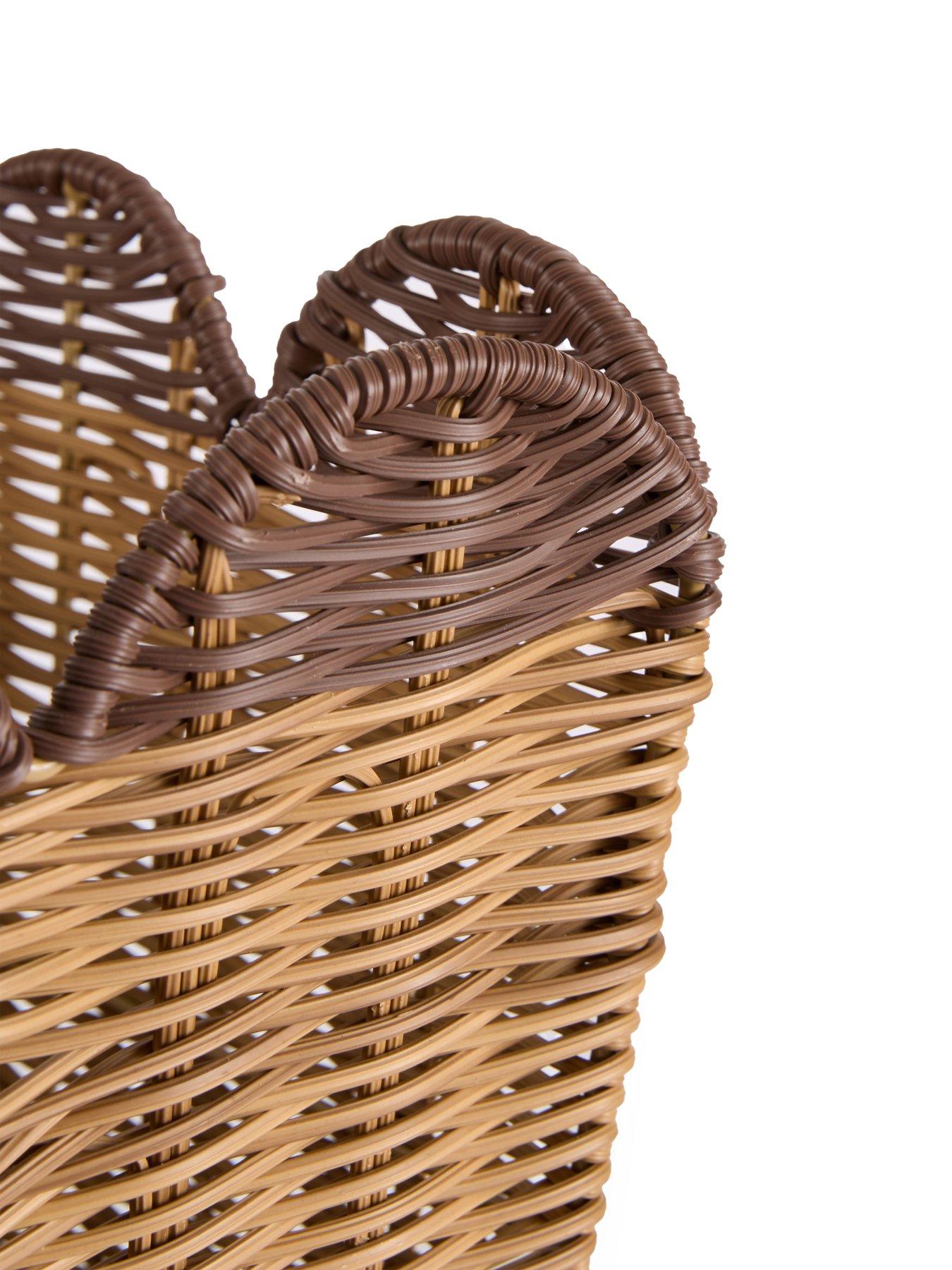 Image 5 of 8 of The Very Collection Scallop Edge Square Basket