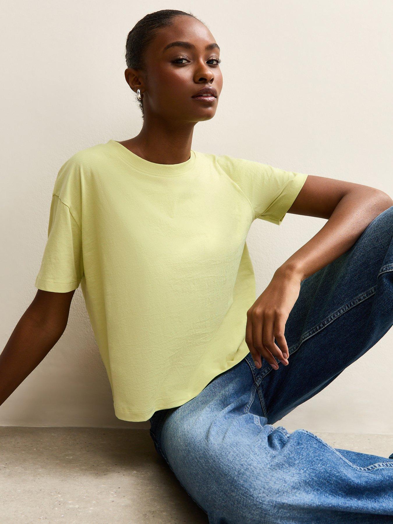 new-look-light-green-cotton-boxy-fit-t-shirtfront