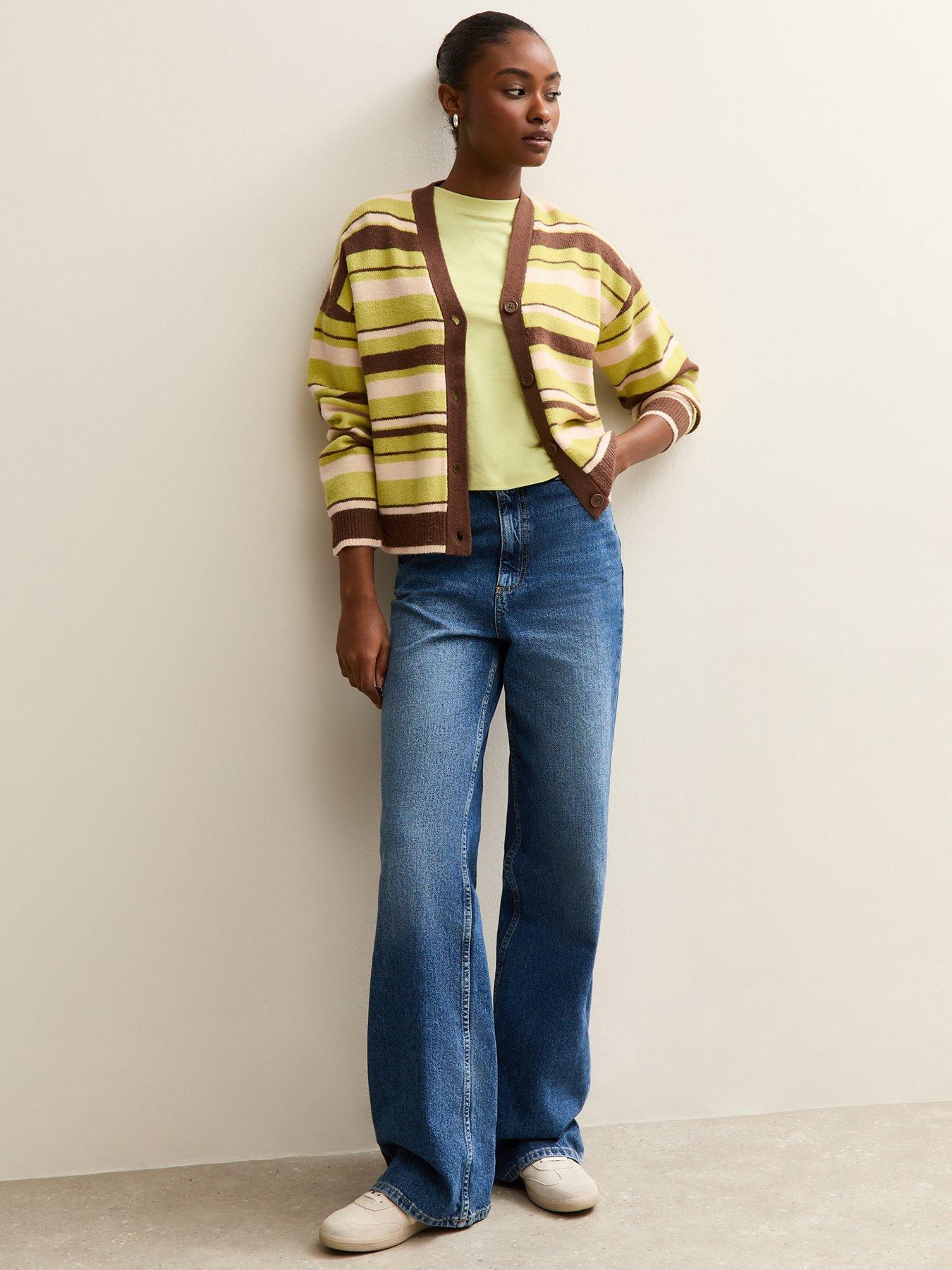 new-look-light-green-cotton-boxy-fit-t-shirtoutfit