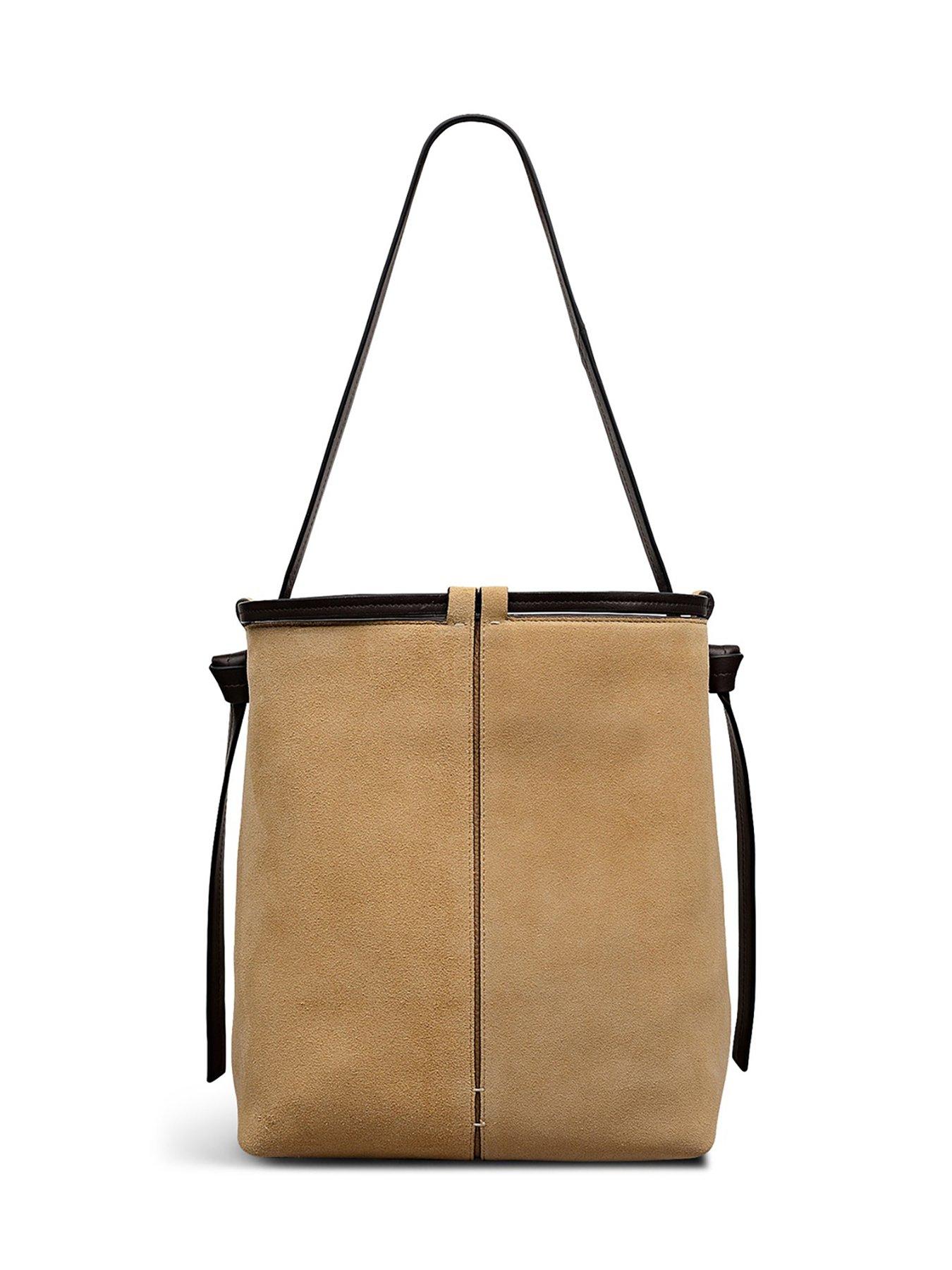 radley-the-connaught-medium-ziptop-shoulderdetail