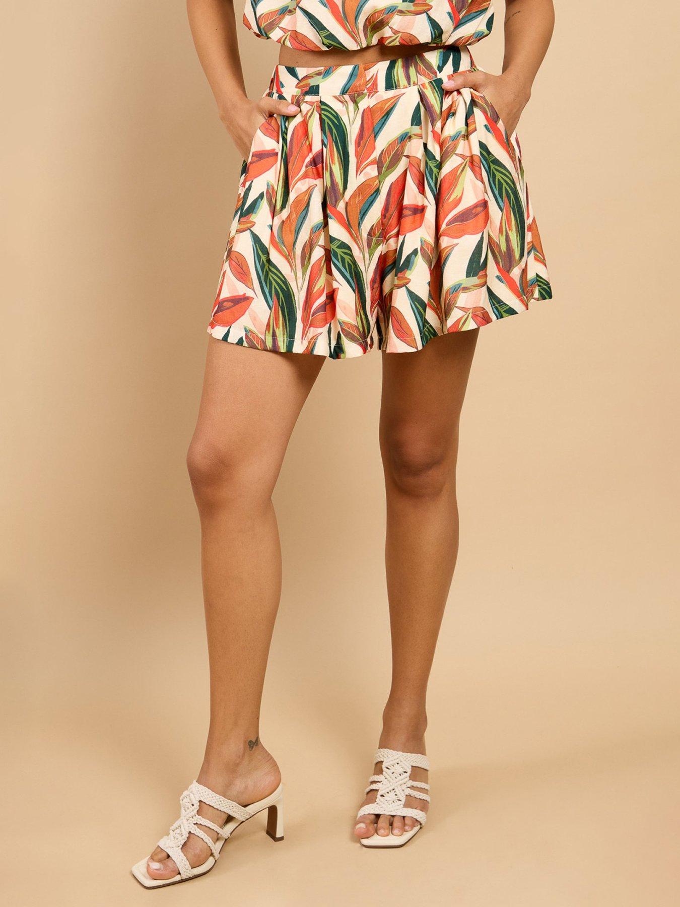Image 3 of 4 of Little Mistress Leaf Print Shorts