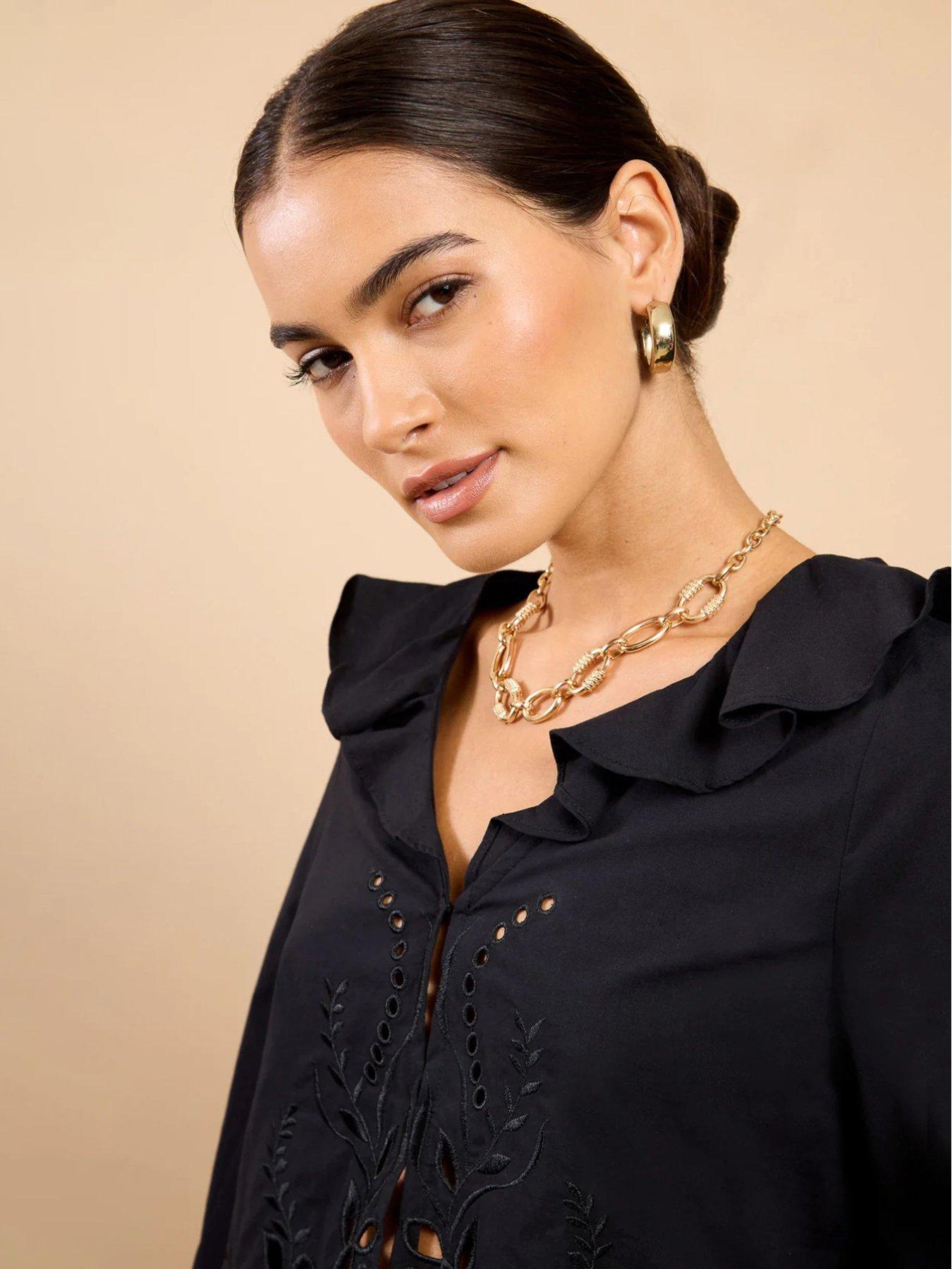 little-mistress-embroidered-frill-top-blackoutfit