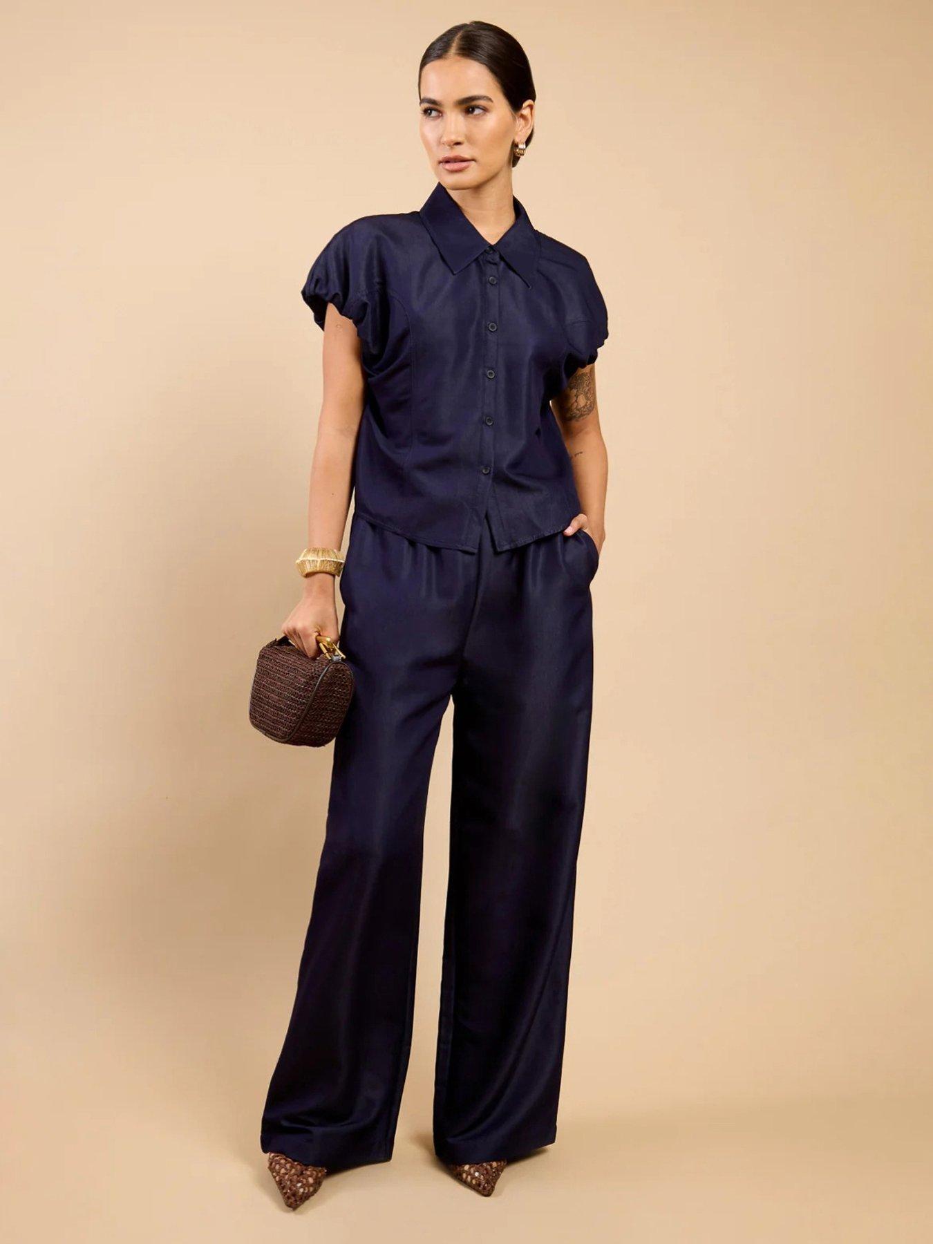 Image 3 of 5 of Little Mistress Short Sleeve Denim Top - Navy
