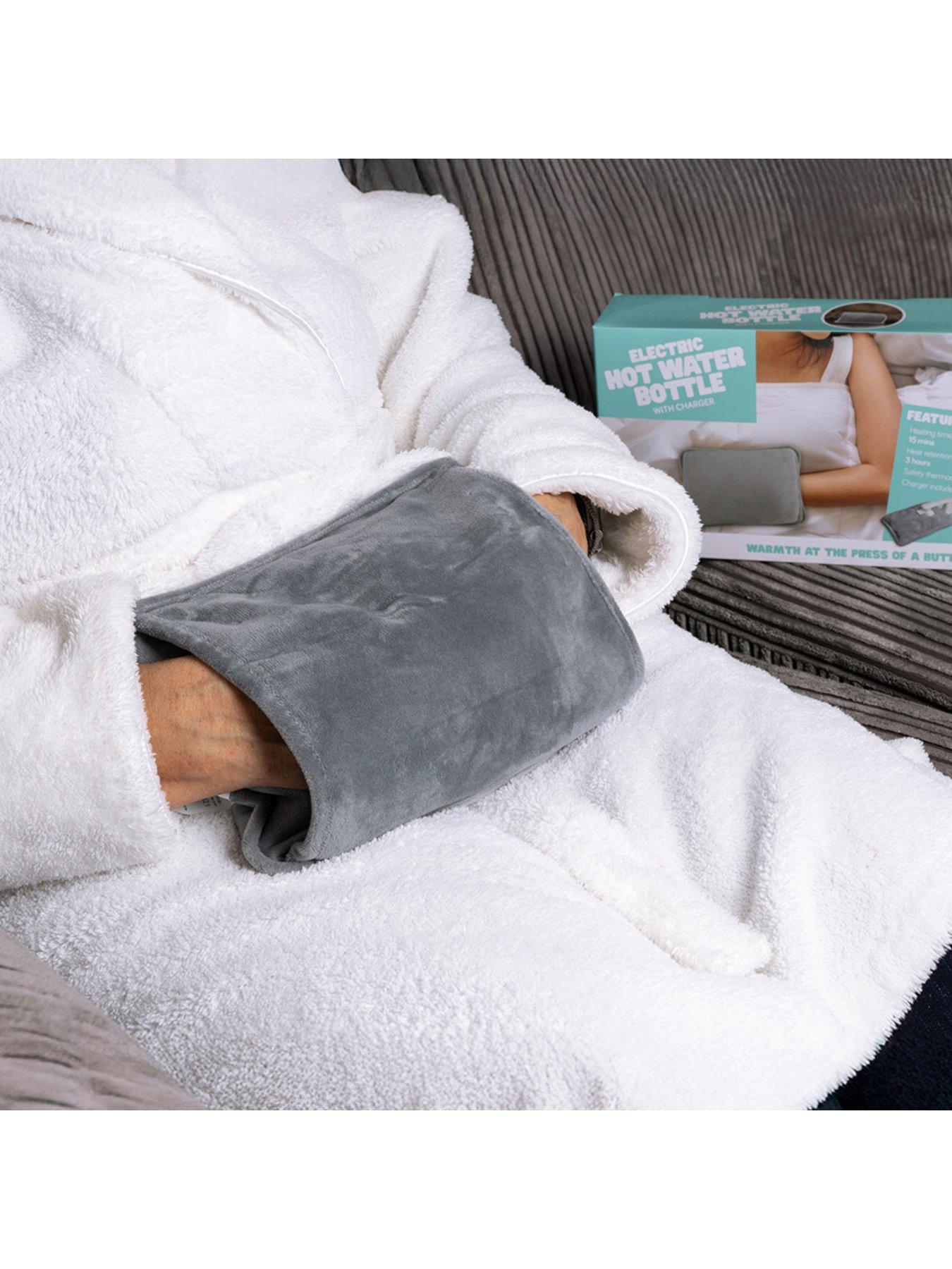 menkind-electric-hot-water-bottle-with-chargerstillFront