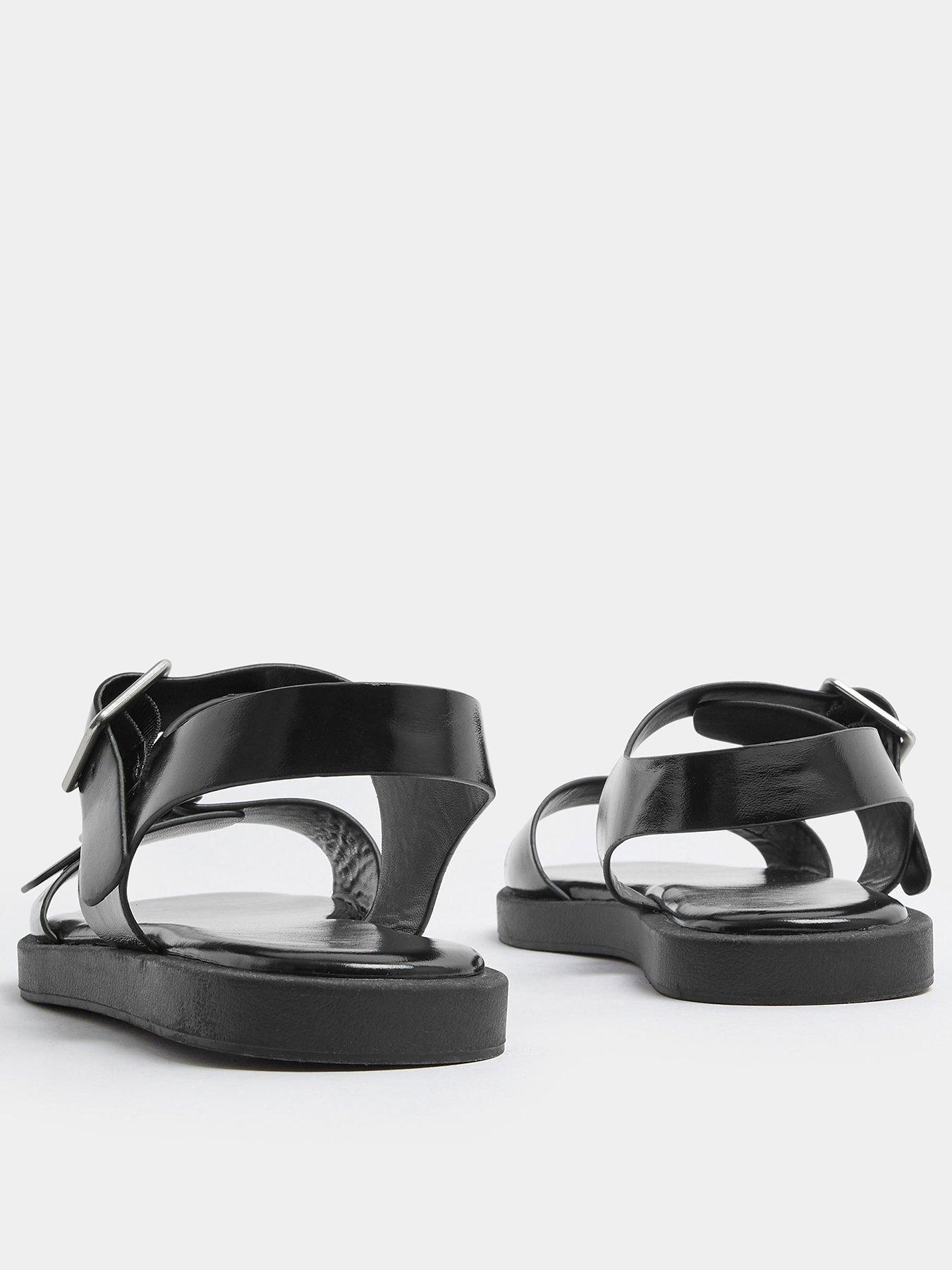 yours-curve-extra-wide-fit-buckle-sandal-blackoutfit